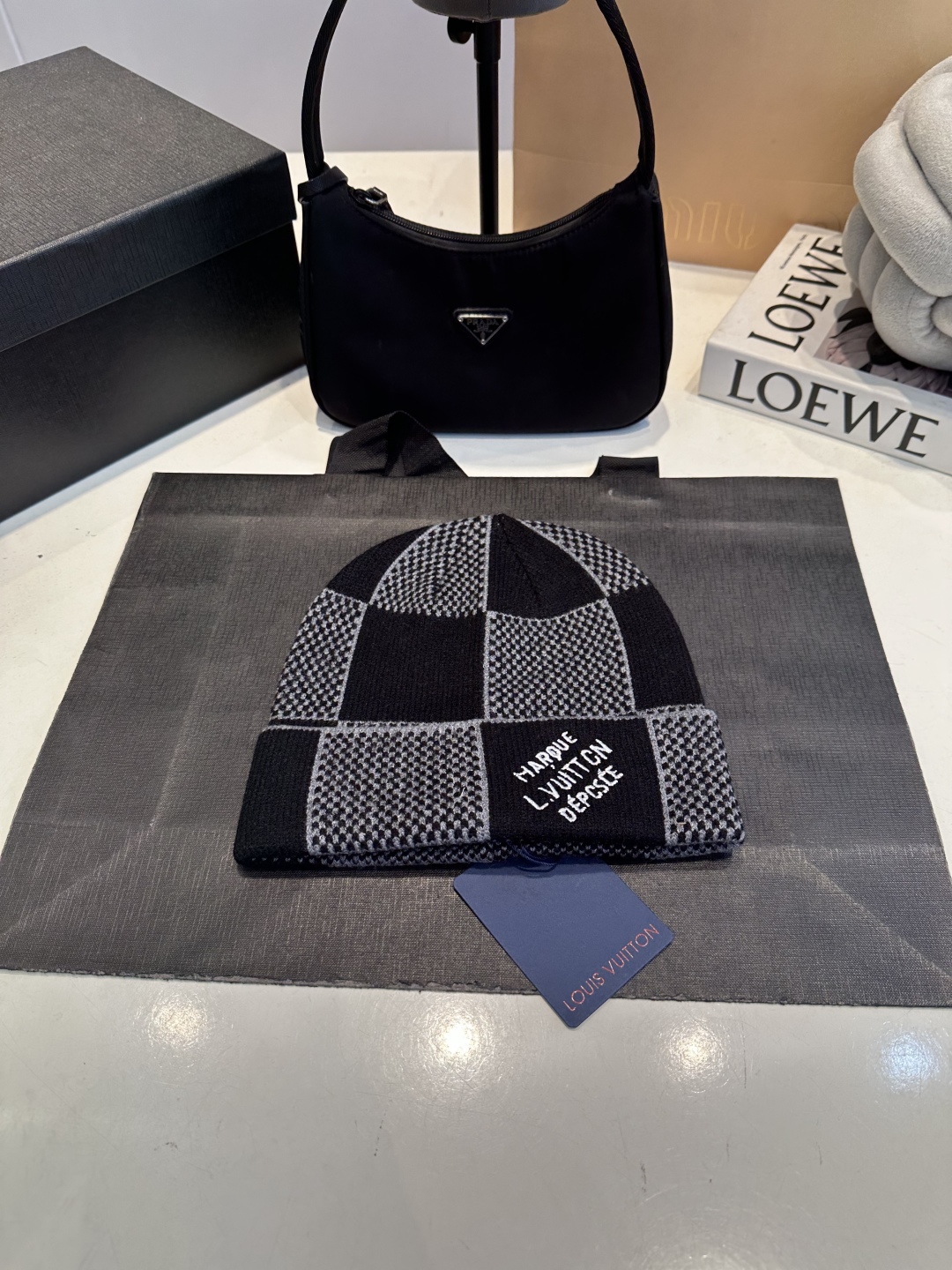 LOUIS VUITTON M92737 Damier Heritage Beanie