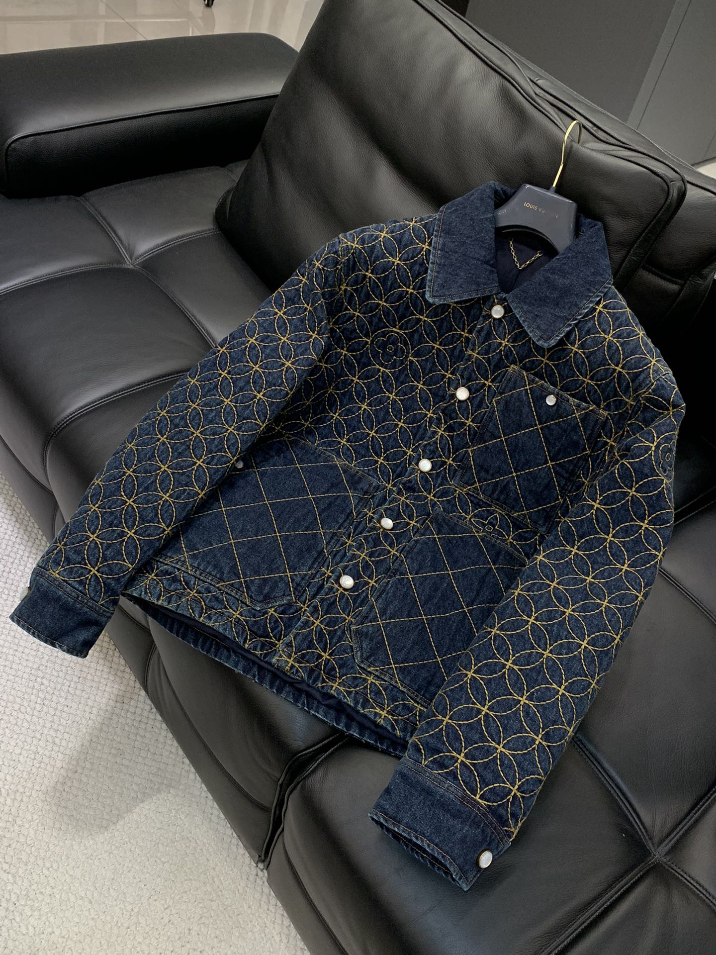 Louis Vuitton1AILM7 Embroidered Denim Blouson