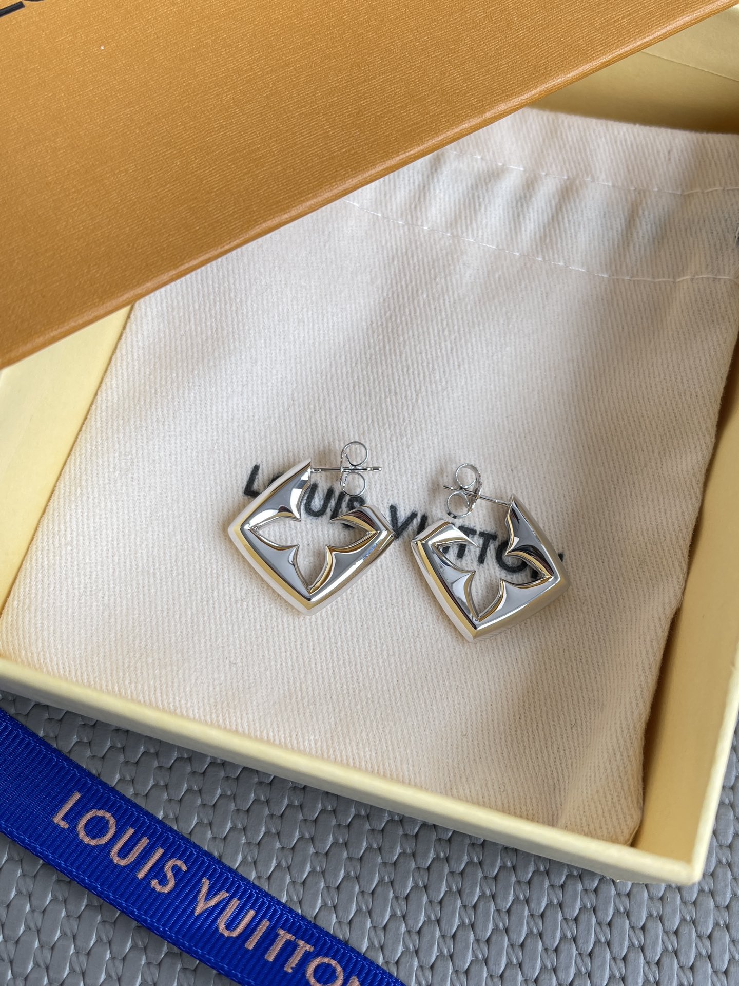Louis Vuitton Puffygram Earrings