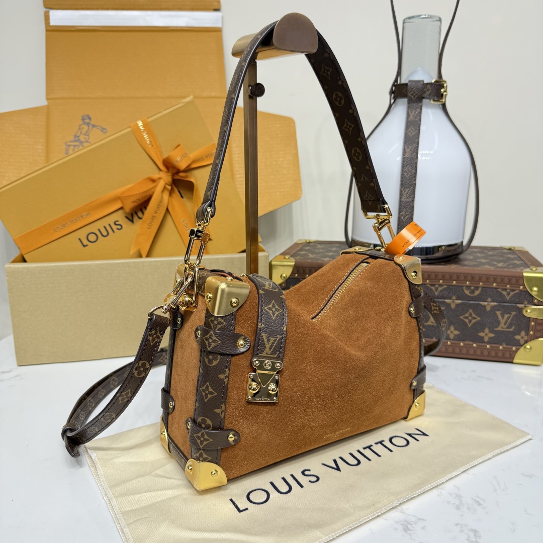 LV M15072 Side Trunk MM