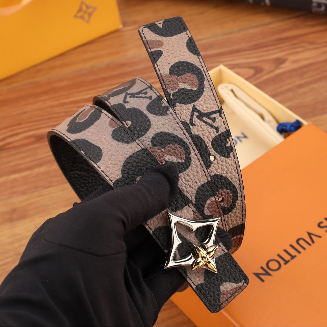 Louis Vuitton LV Iconic 30mm Reversible Leopard Print elt