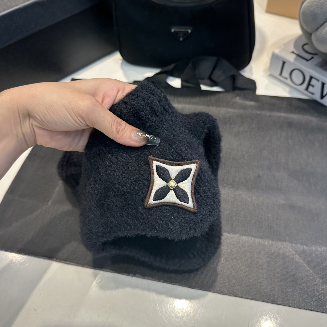 Louis Vuitton Earflap Beanie black