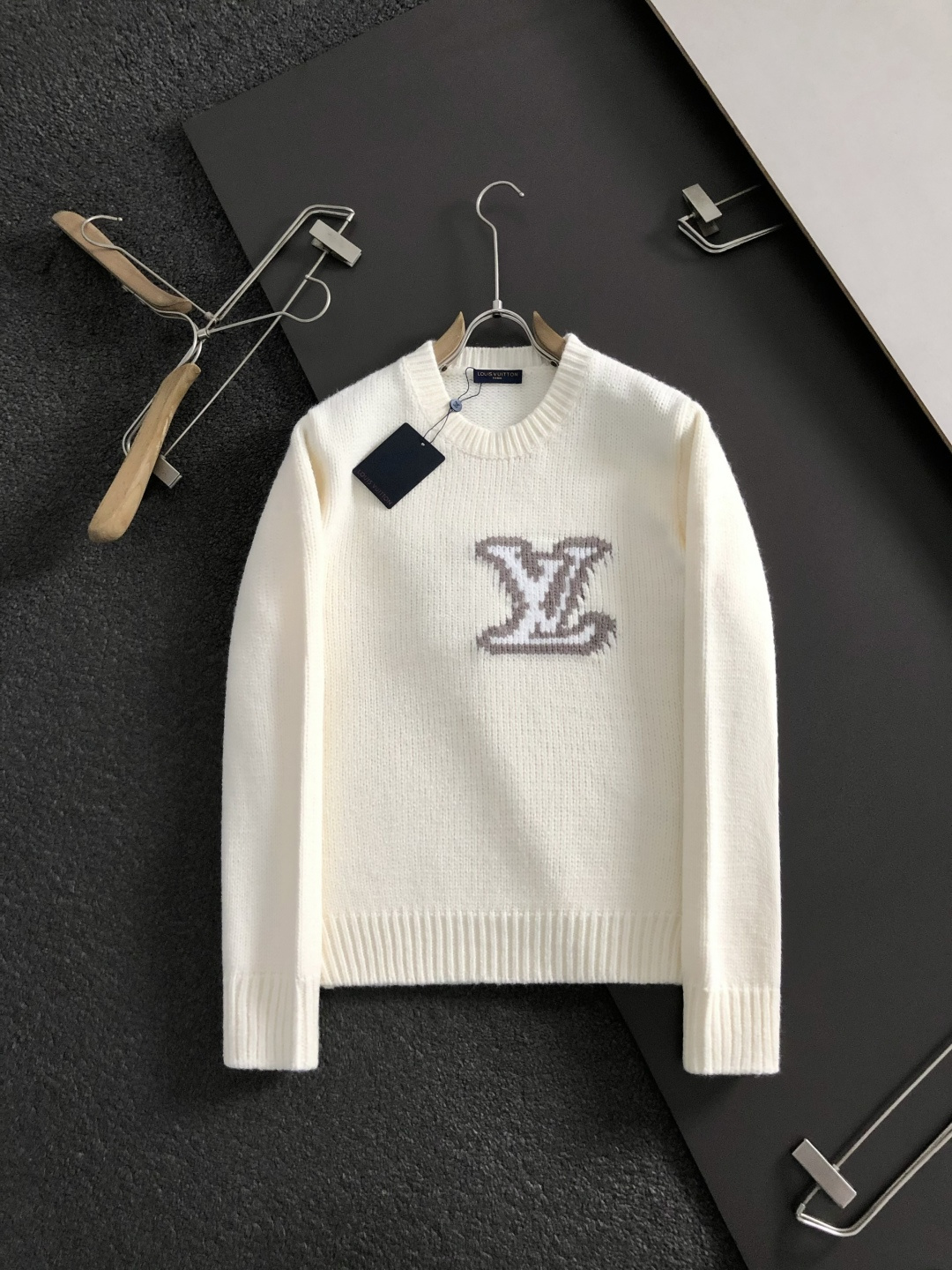 LOUIS VUITTON 1AIWEO LV Intarsia Crewneck