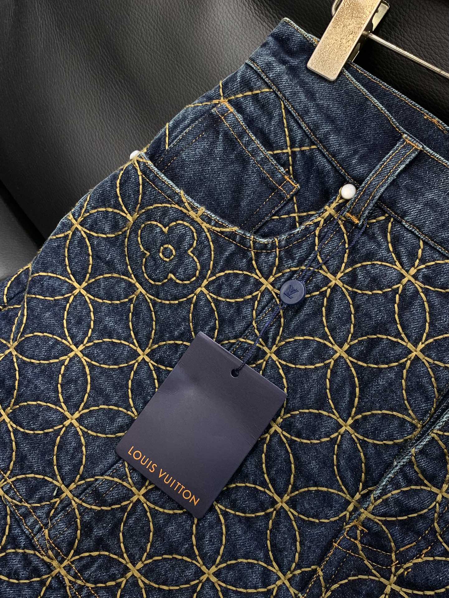 Louis Vuitton1AILM7 Embroidered Denim Blouson