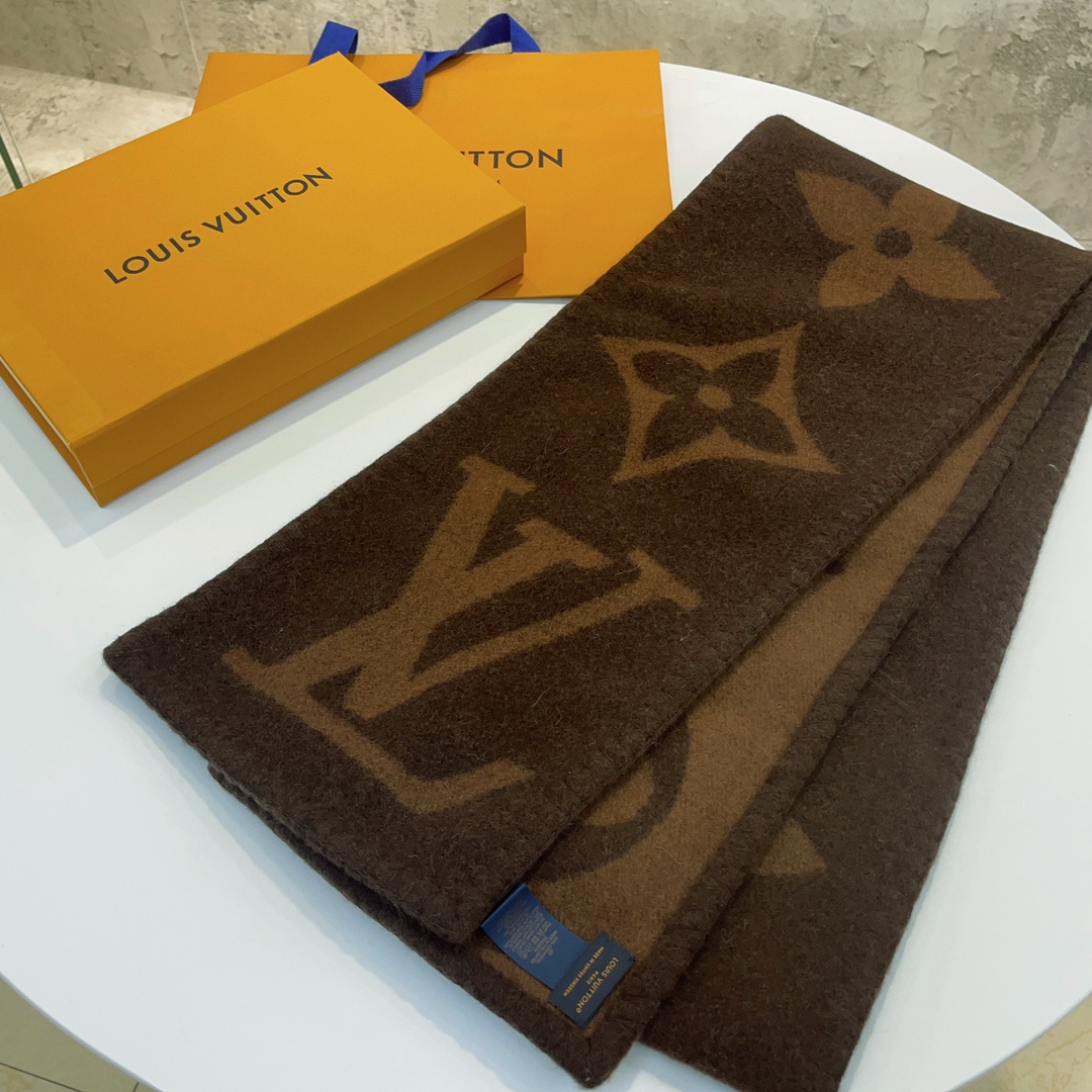 LOUIS VUITTON Cashmere Scarf