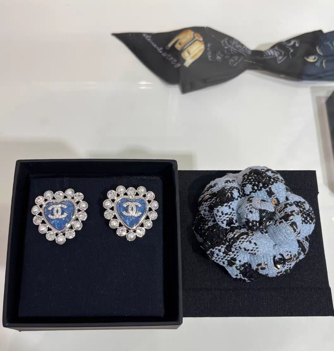 CHANEL 25P Silver Full Crystal Blue Heart Stud Earrings