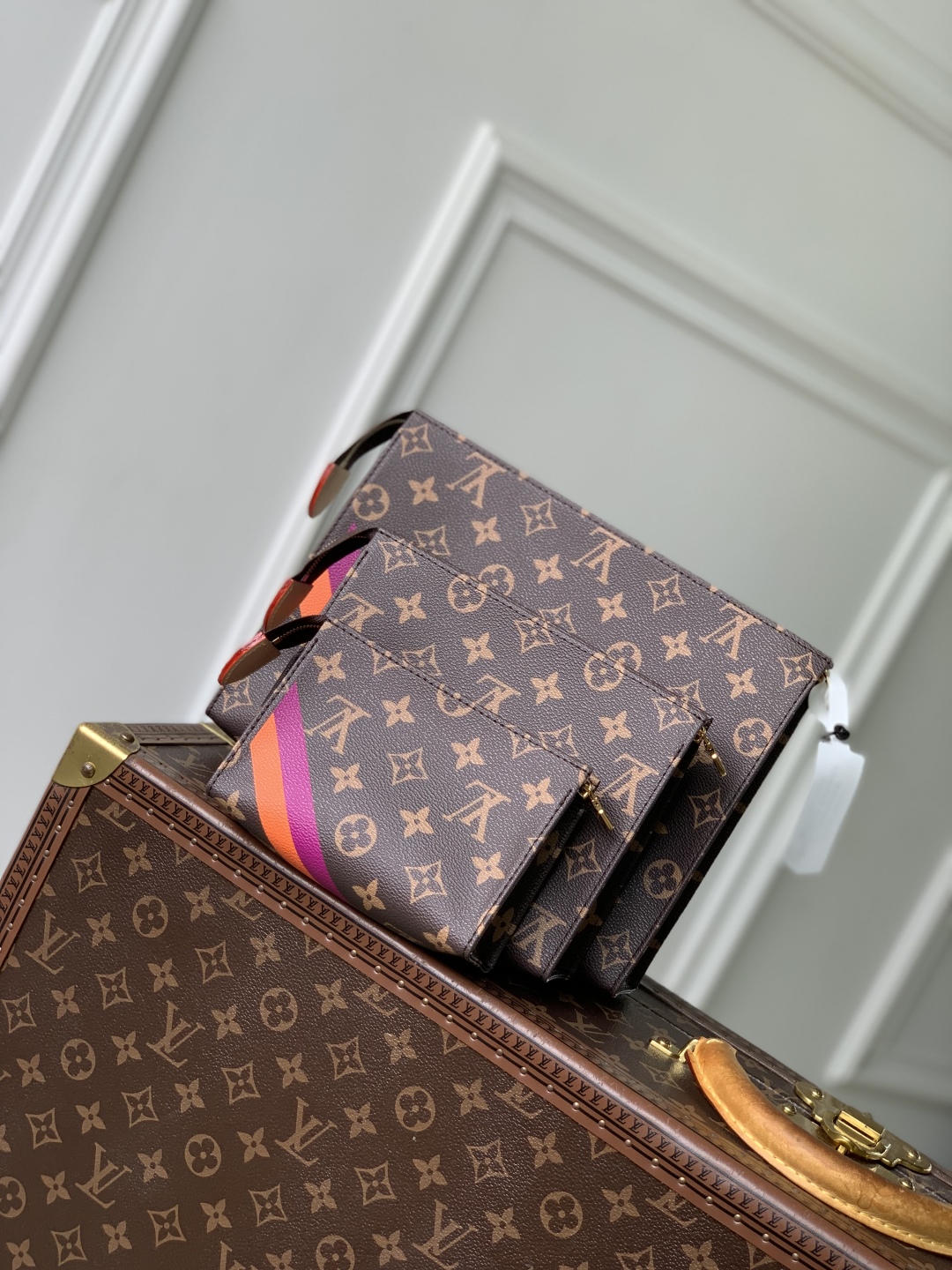 LOUIS VUITTON P01952 Customisable Trio Toilet Pouch Mon Monogram