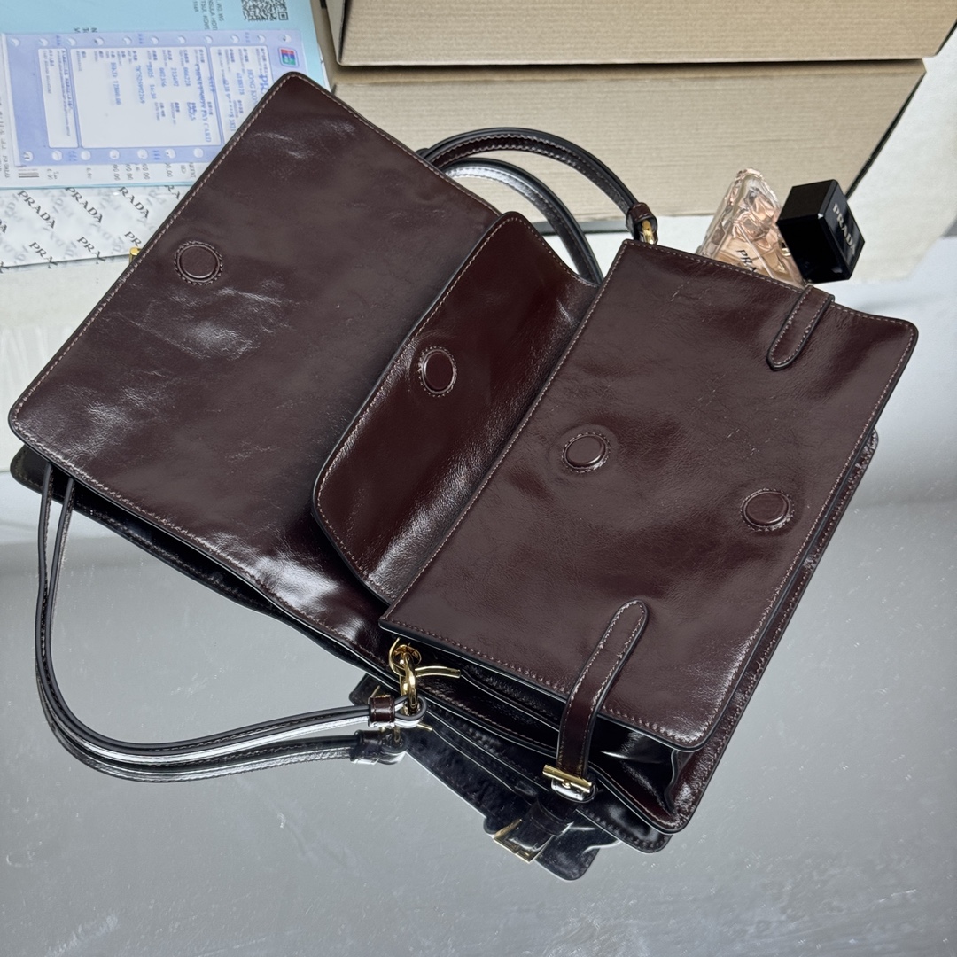 Prada Leather shoulder bag