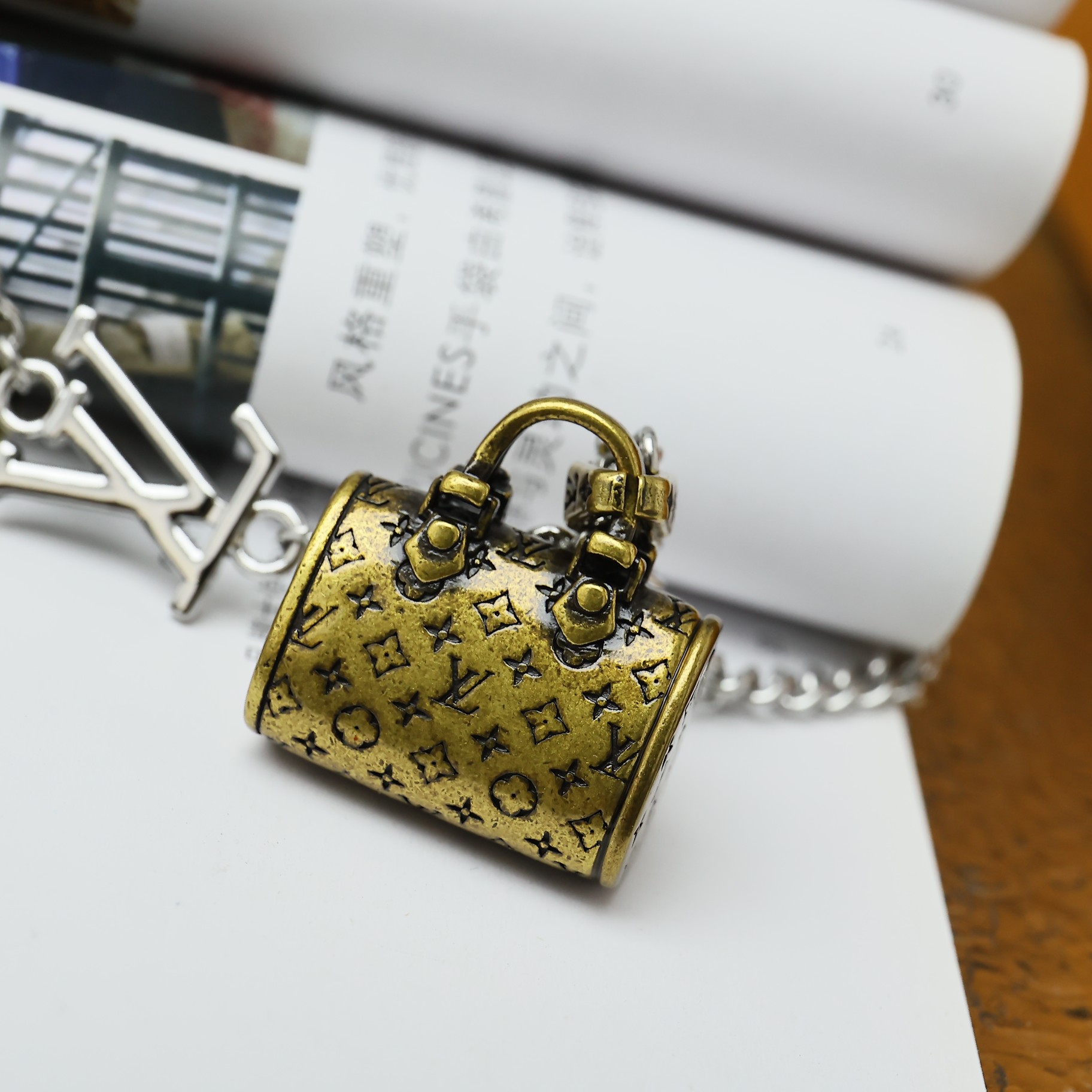 LV Speedy Charm M03094