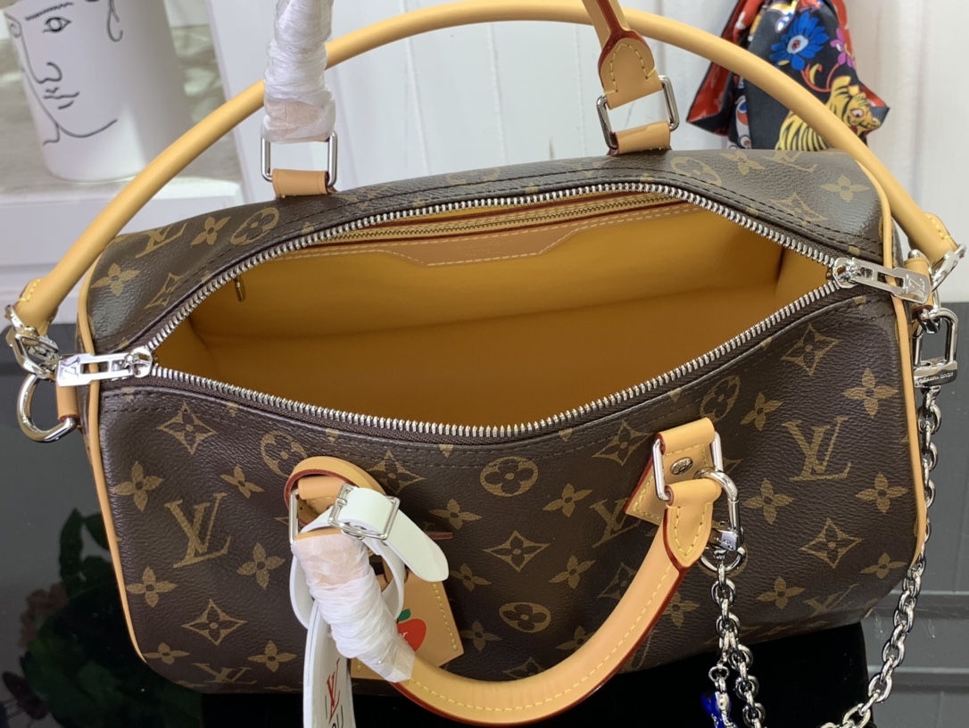 LOUIS VUITTON M12803 57th Street NYC Speedy Soft 30