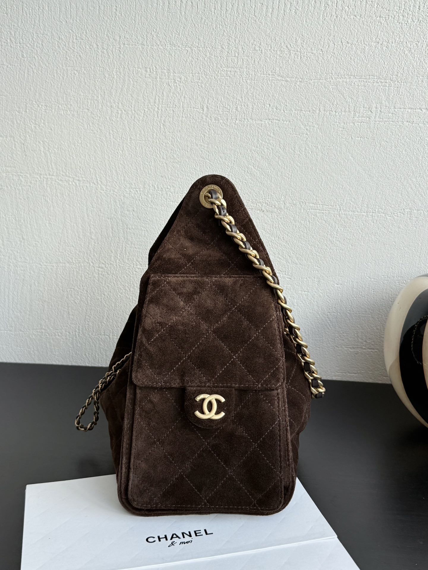 CHANEL 25 Small Handbag Fall-Winter 2025/26