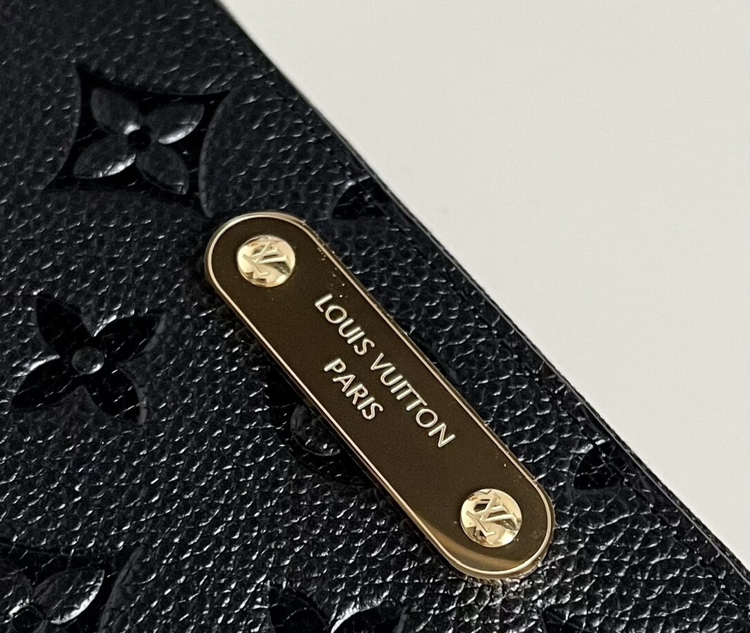 LV M12425 Margot Wallet