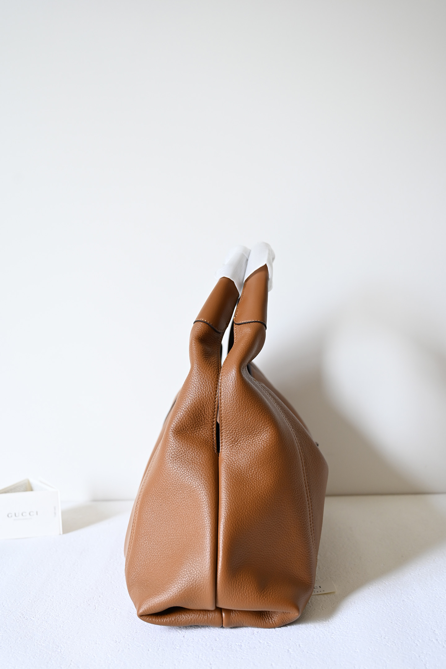 Gucci Softbit Maxi Shoulder Bag in Brown Leather