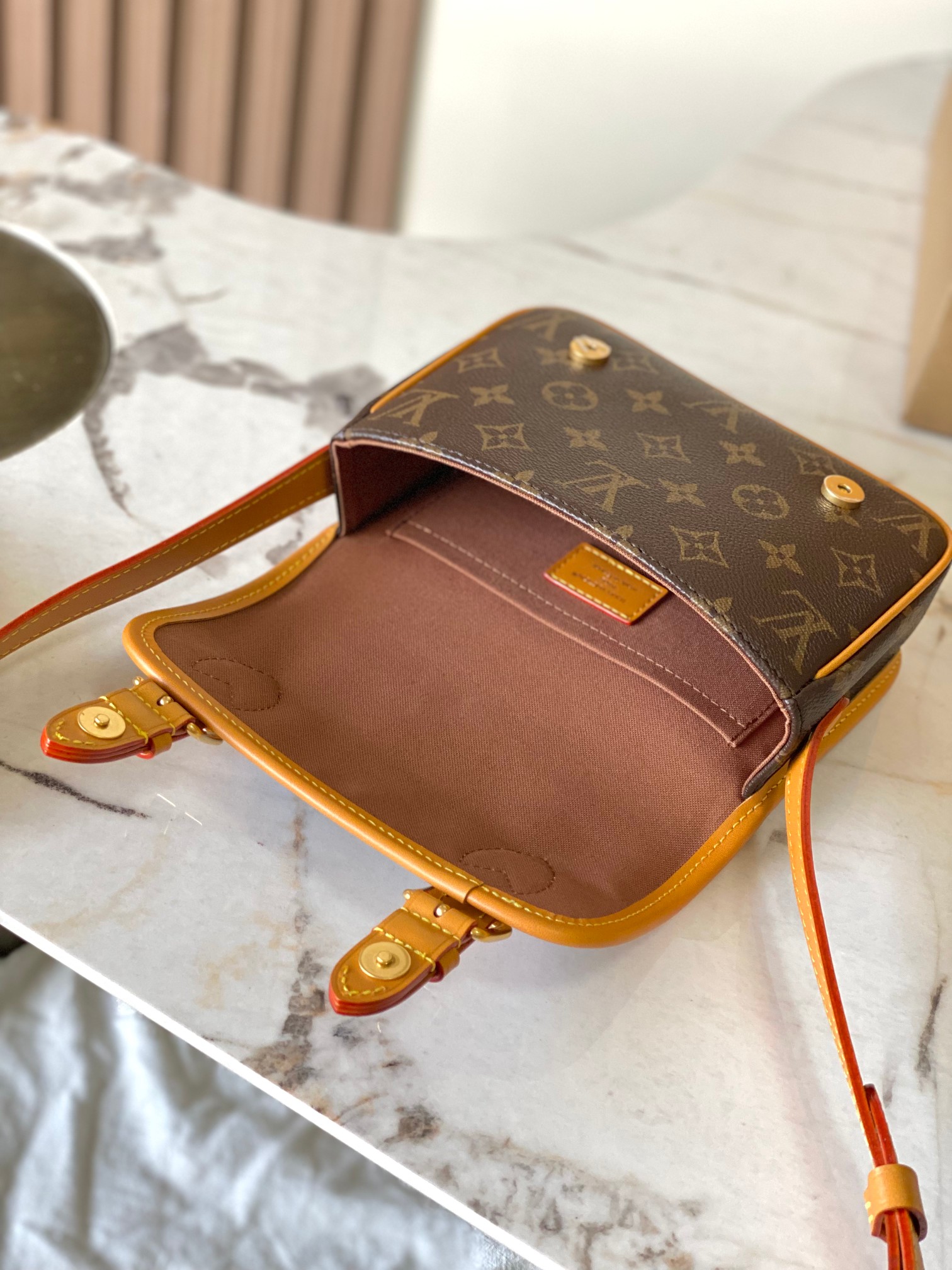 LV M26805 Satchel Wearable Wallet