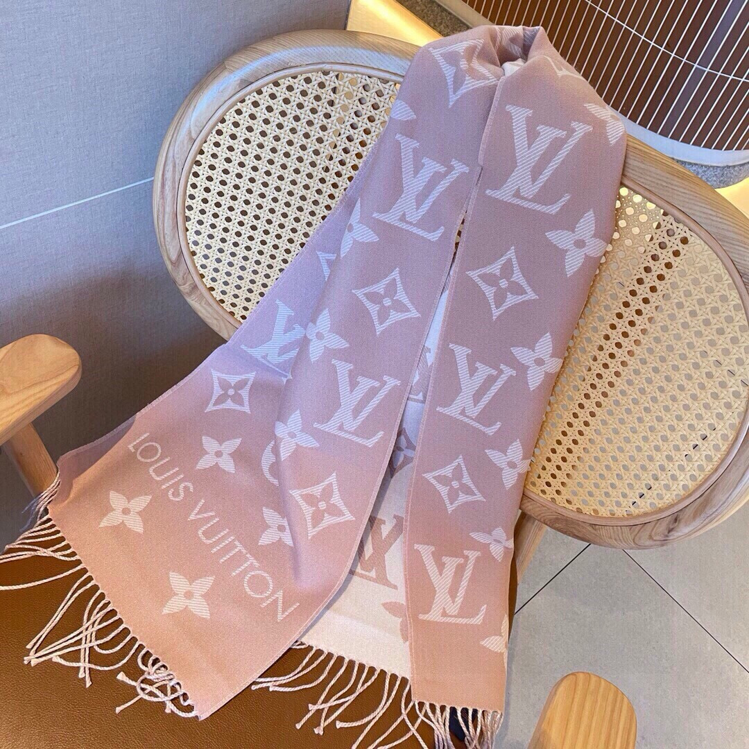 LOUIS VUITTON M77854 LV Essential scarf