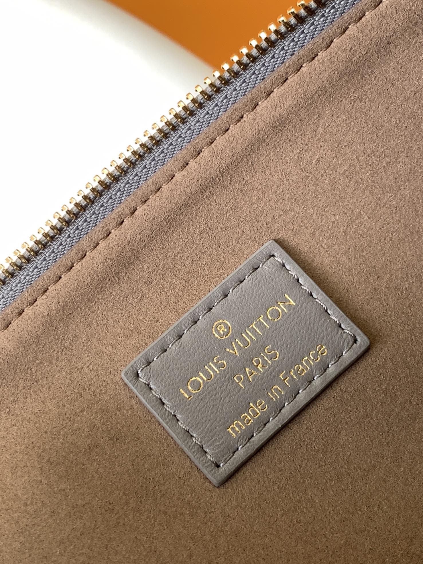 Louis Vuitton M20771 Coussin MM Grey