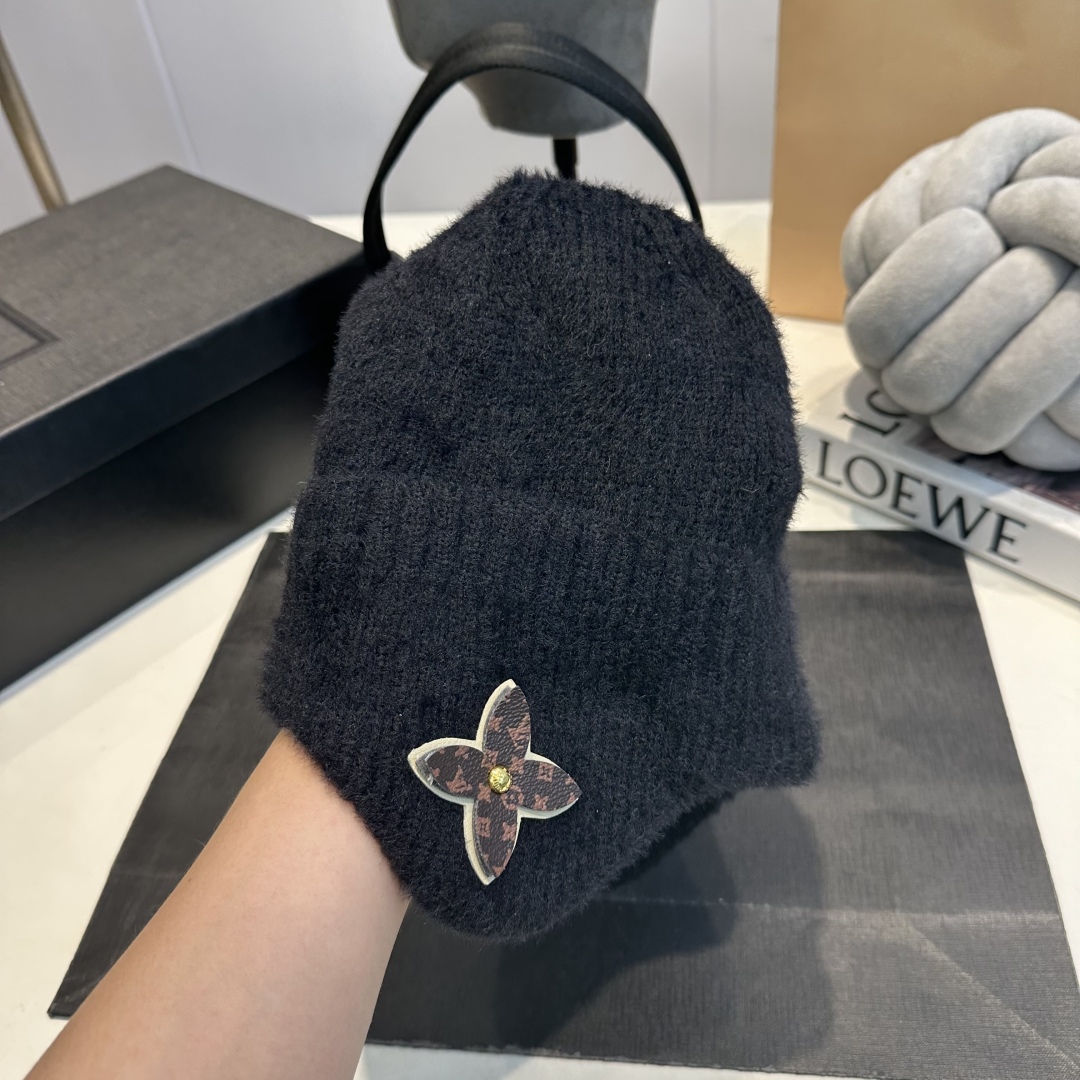 Louis Vuitton Earflap Beanie black