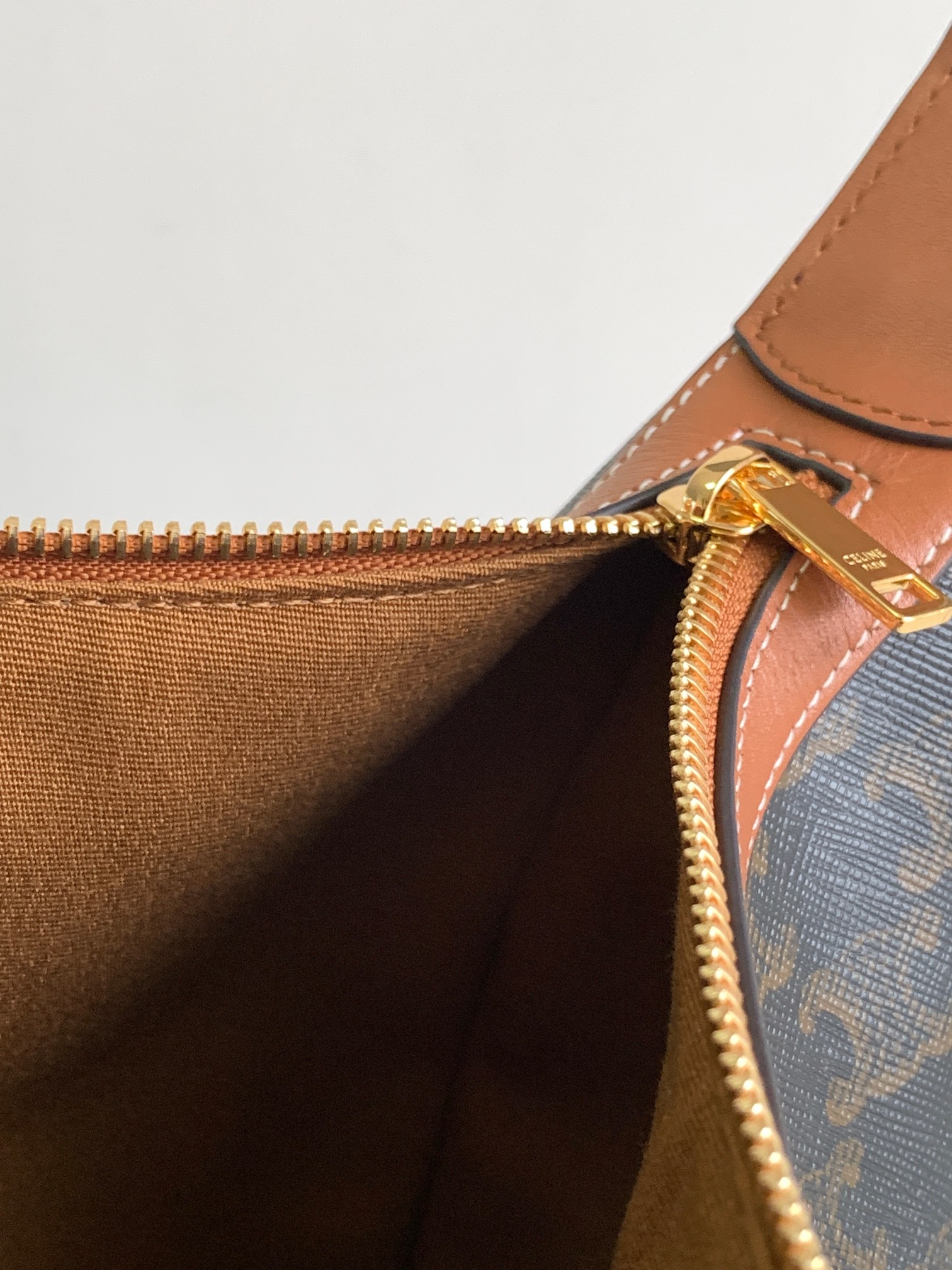 Celine MEDIUM HELOÏSE BAG IN TRIOMPHE CANVAS AND CALFSKIN