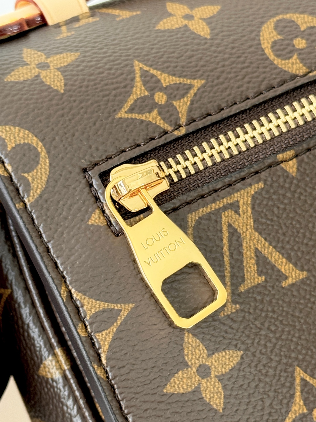LOUIS VUITTON M44875 Pochette Métis