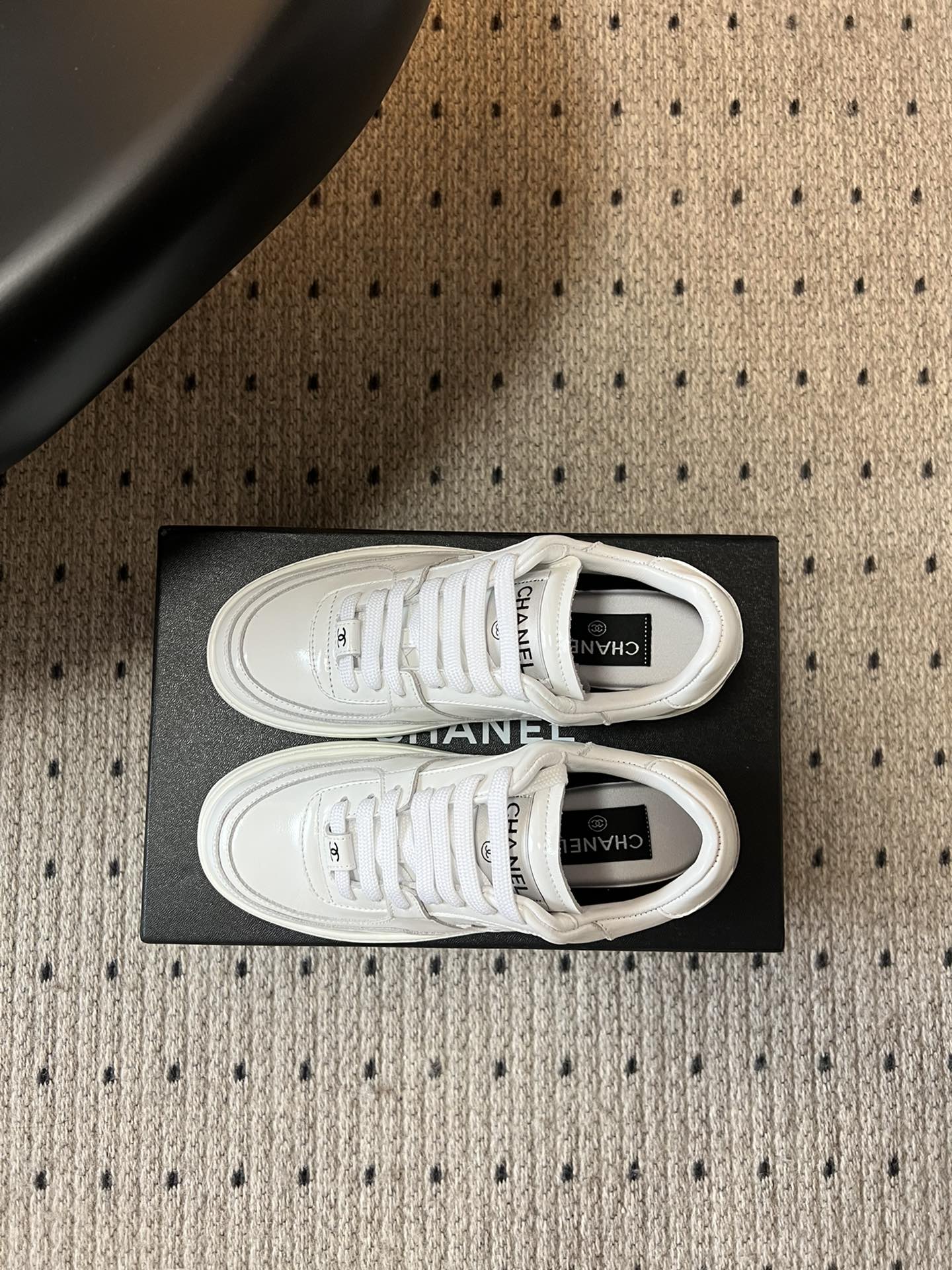 CHANEL Patent Leather Low-Top Trainers Light Beige