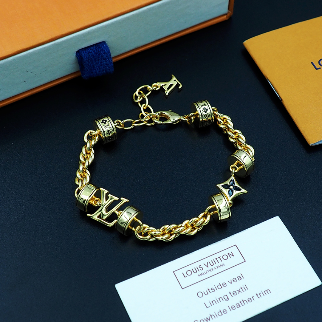 LOUIS VUITTON Wire Bracelet