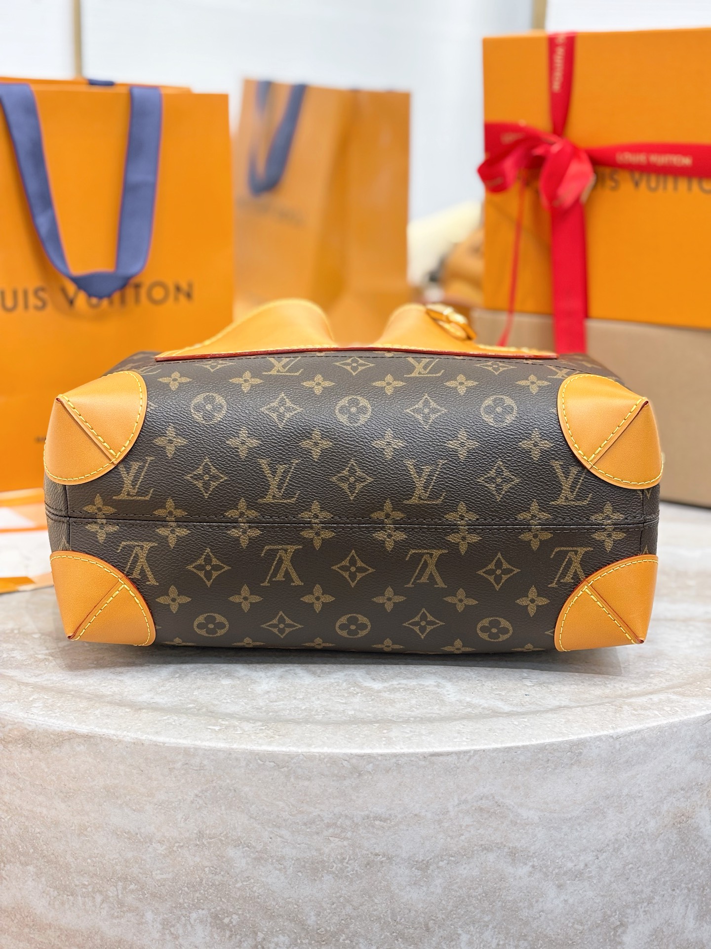 LV M25989 Steamer 30