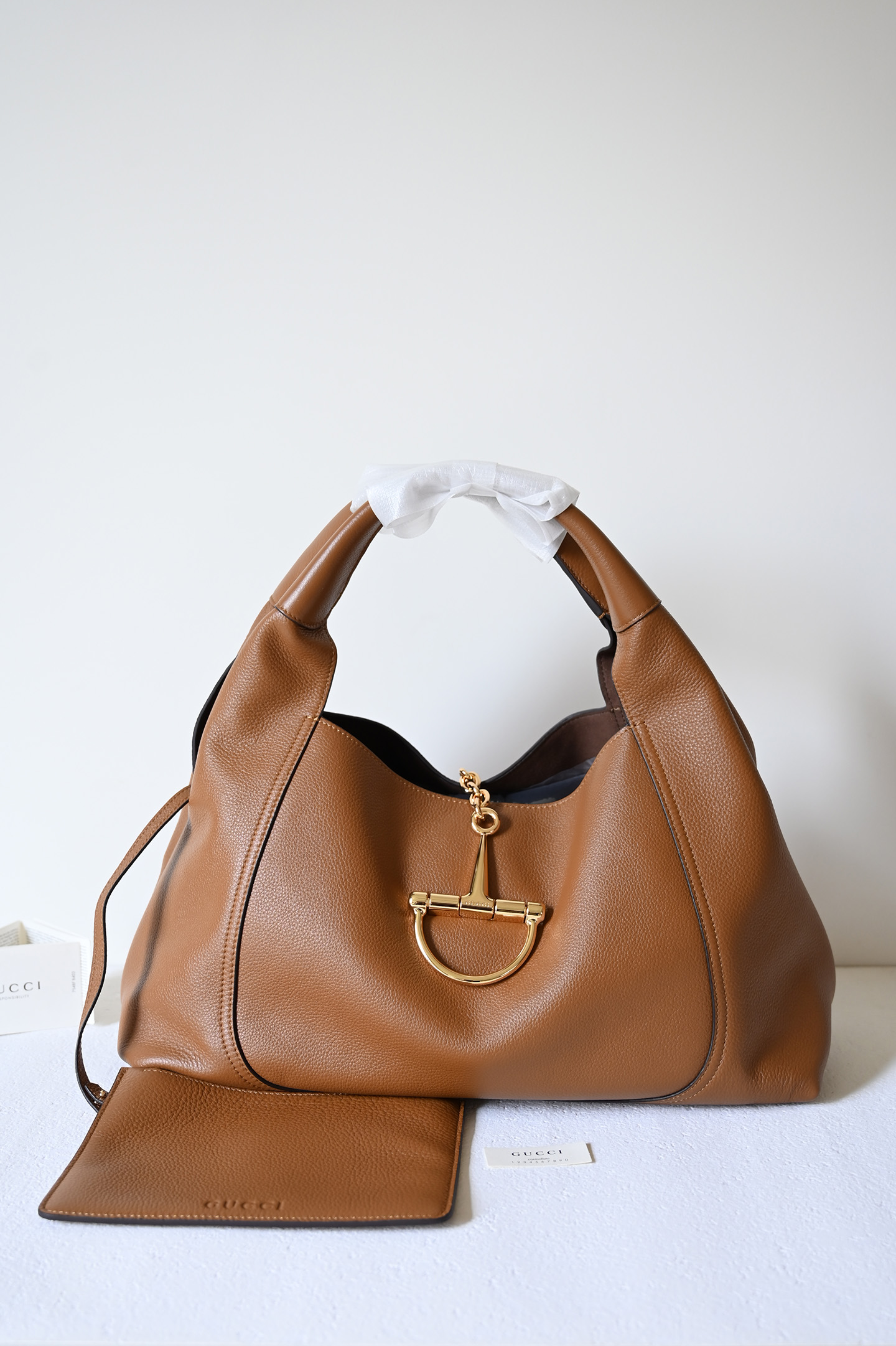 Gucci Softbit Maxi Shoulder Bag in Brown Leather