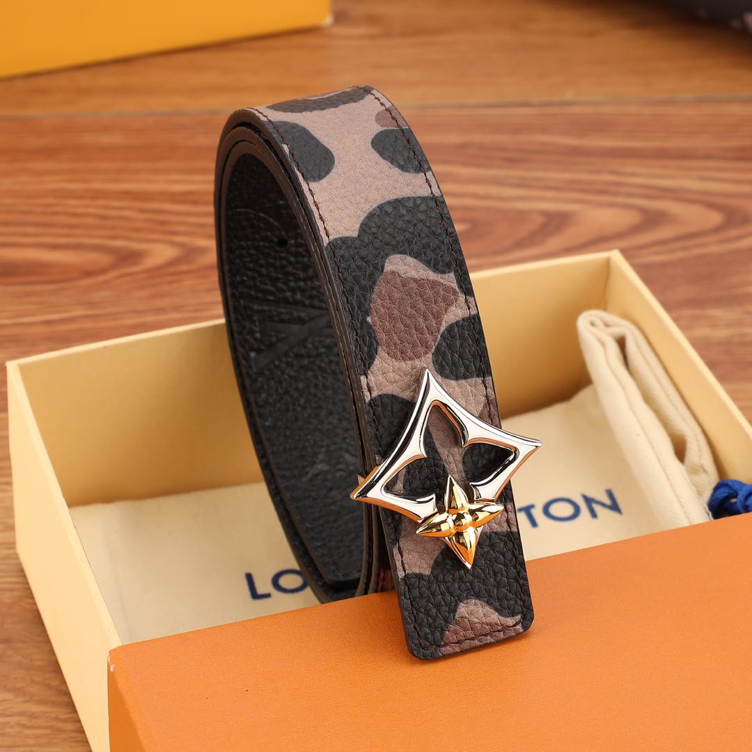 Louis Vuitton LV Iconic 30mm Reversible Leopard Print elt