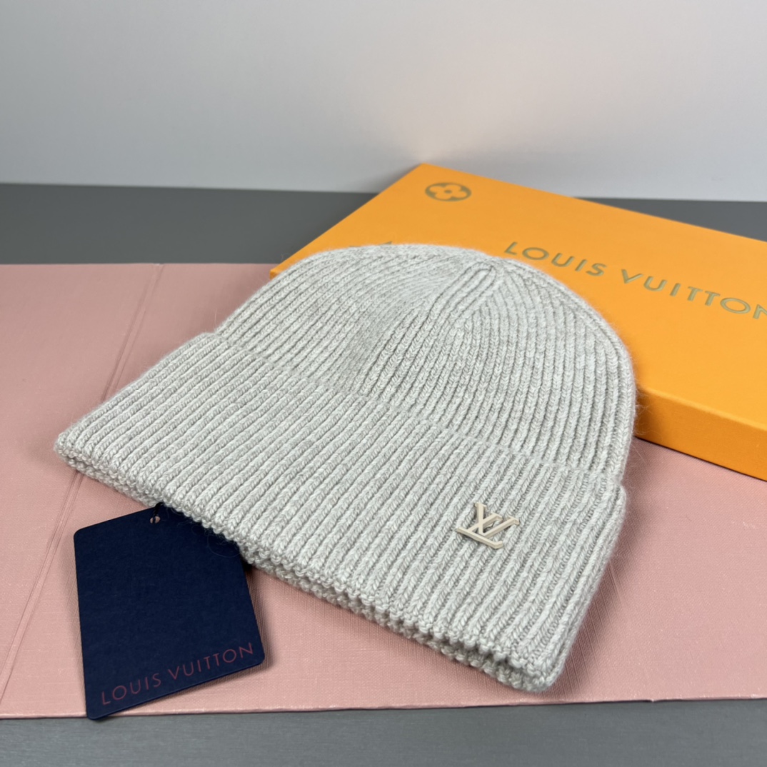 LOUIS VUITTON MP3246 LV Ahead Beanie