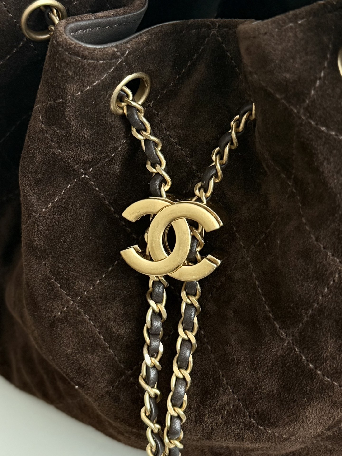 CHANEL 25 Small Handbag Fall-Winter 2025/26