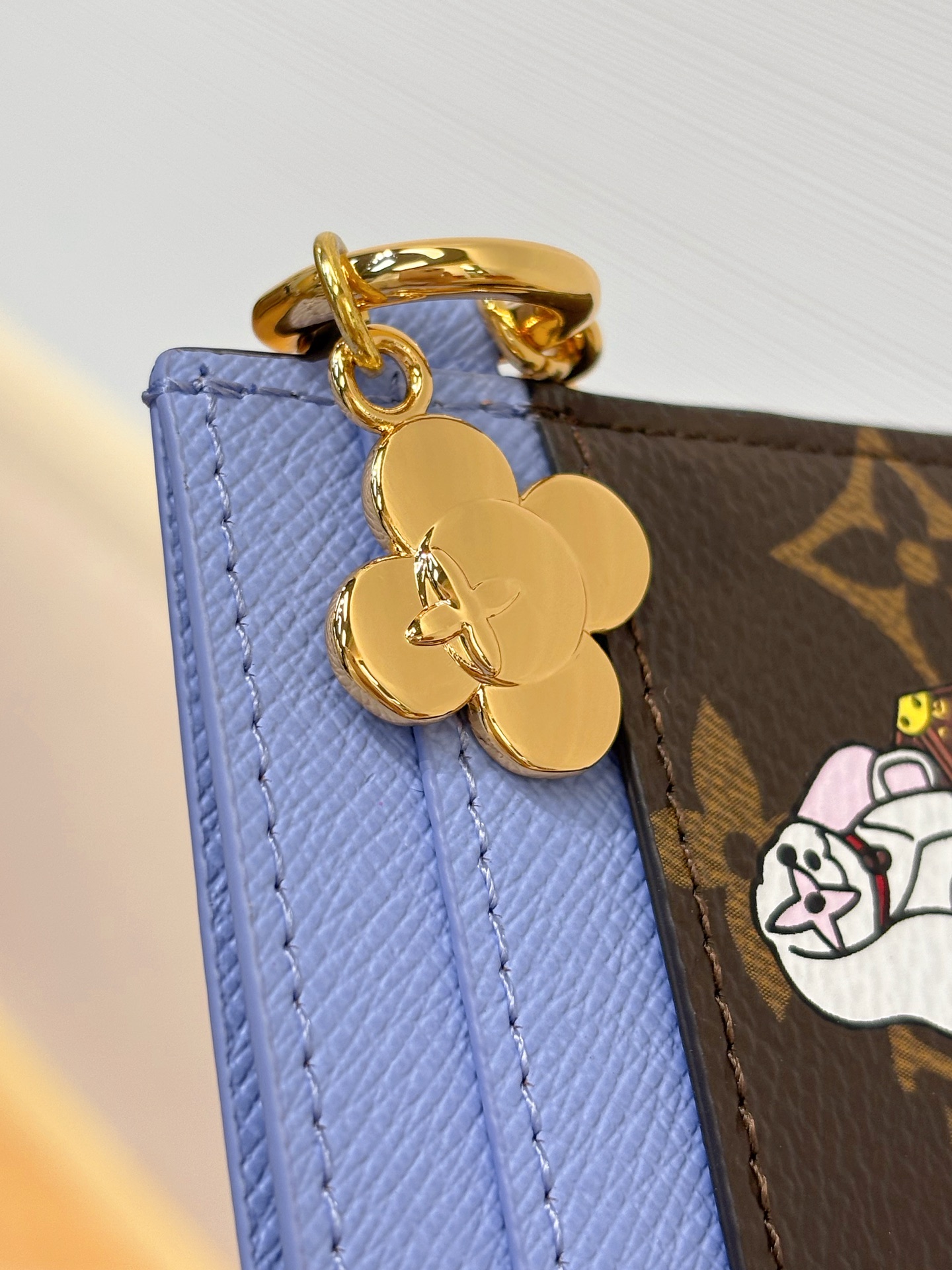 LV M15324 New LV Charms Card Holder