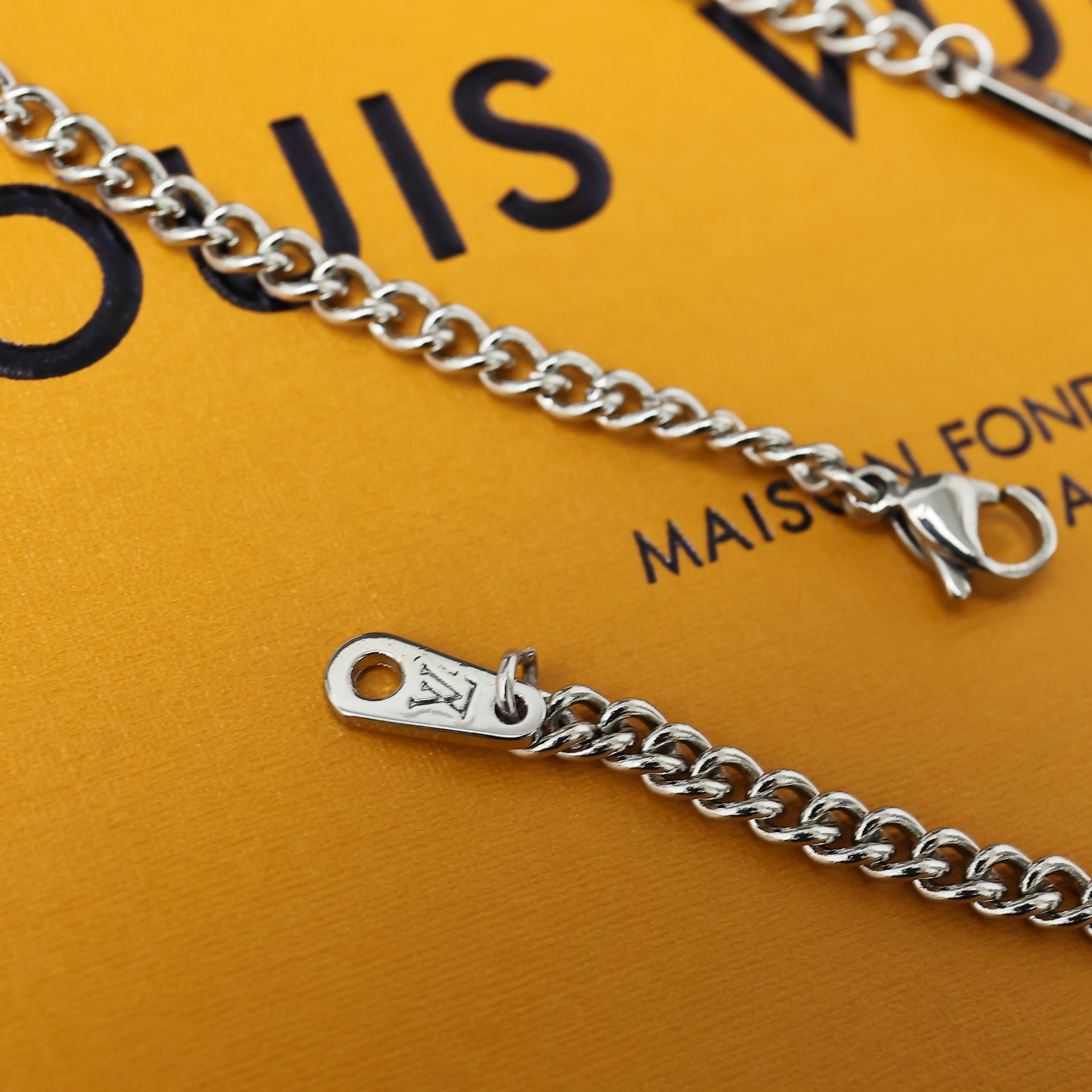 LV Speedy Charm M03094