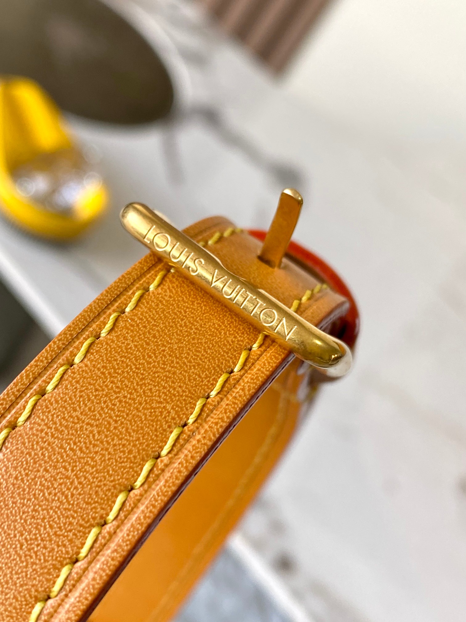 LV M26805 Satchel Wearable Wallet