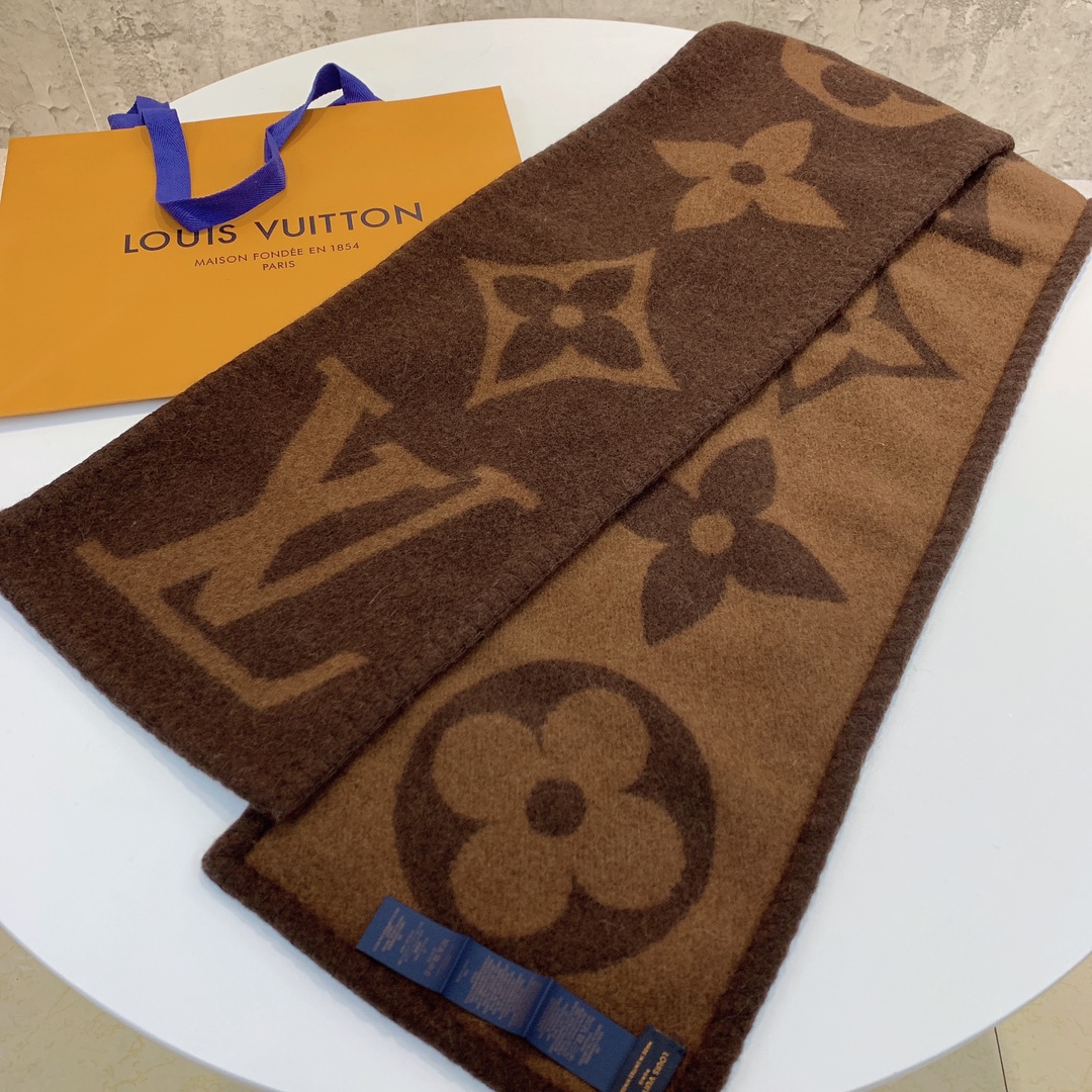 LOUIS VUITTON Cashmere Scarf