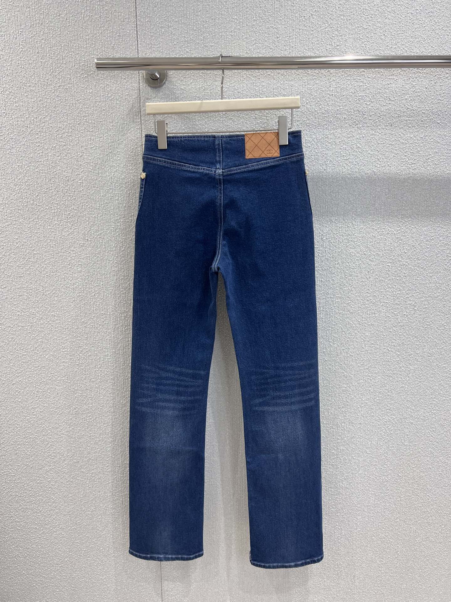 CHANEL Straight-Leg Jeans with Double Pockets