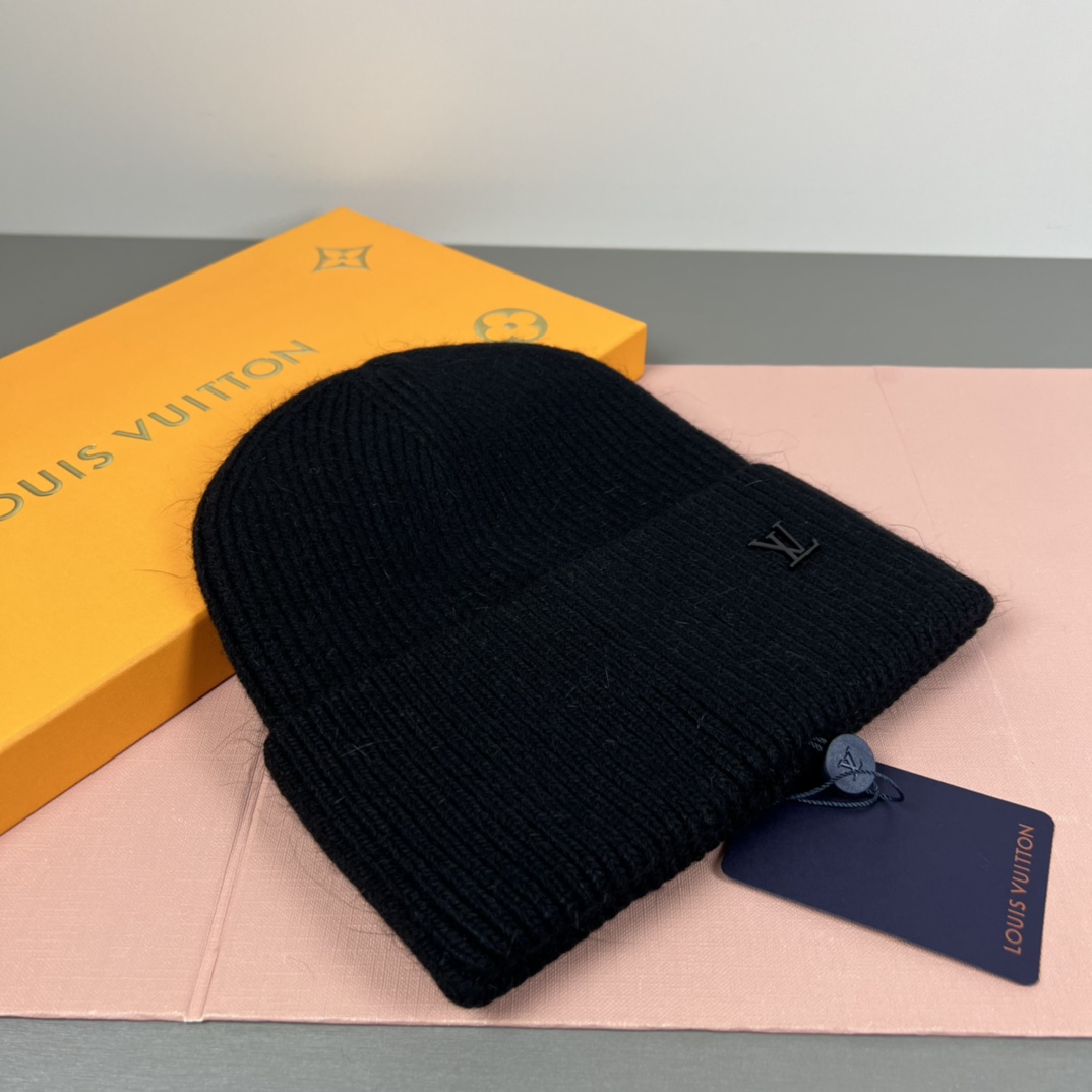 LOUIS VUITTON MP3246 LV Ahead Beanie