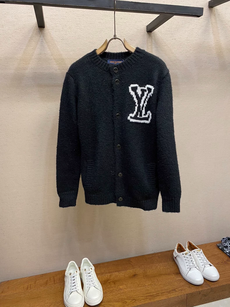 LOUIS VUITTON 1AJBXP Chunky Intarsia Signature Cardigan