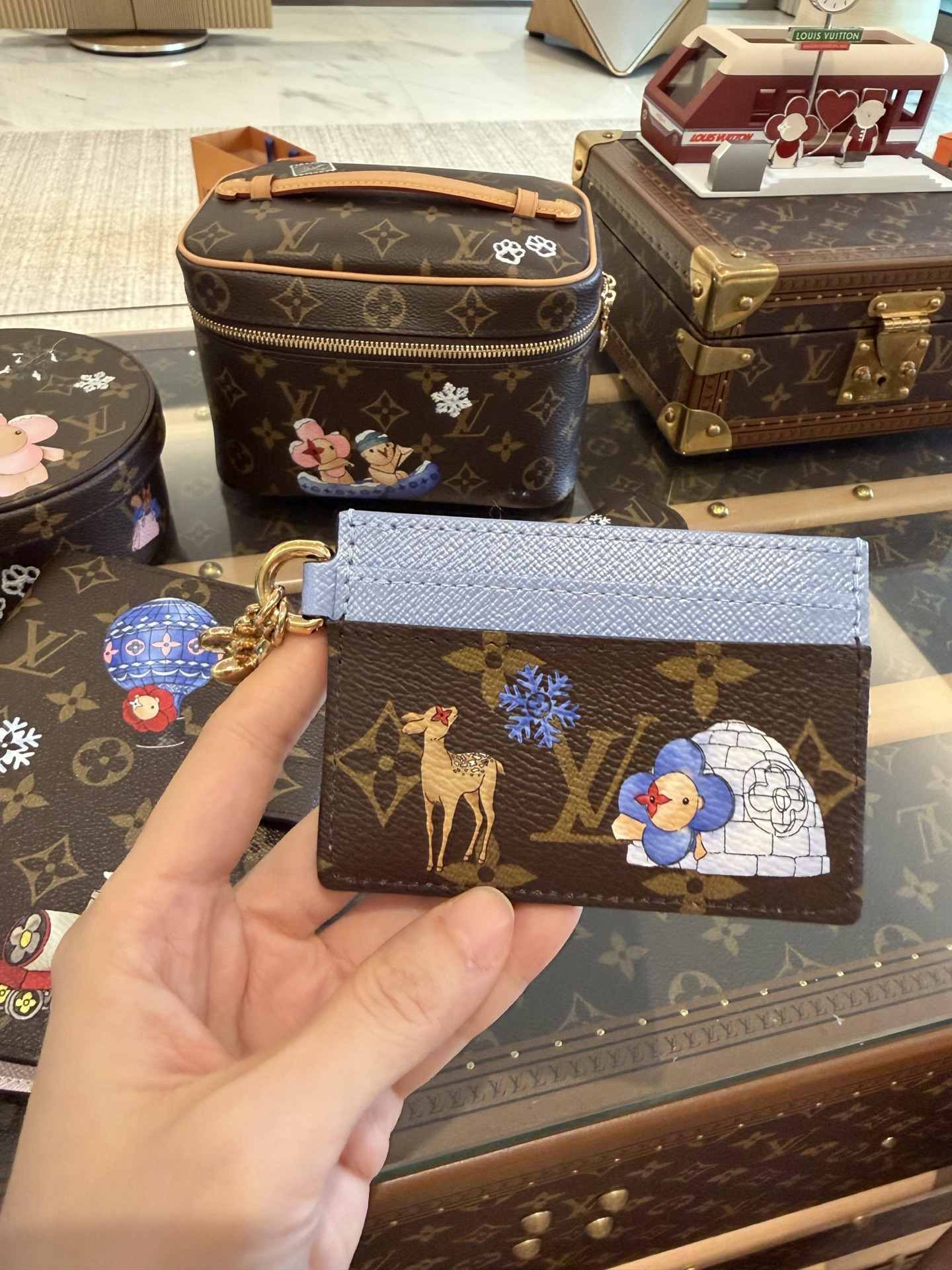 LV M15324 New LV Charms Card Holder