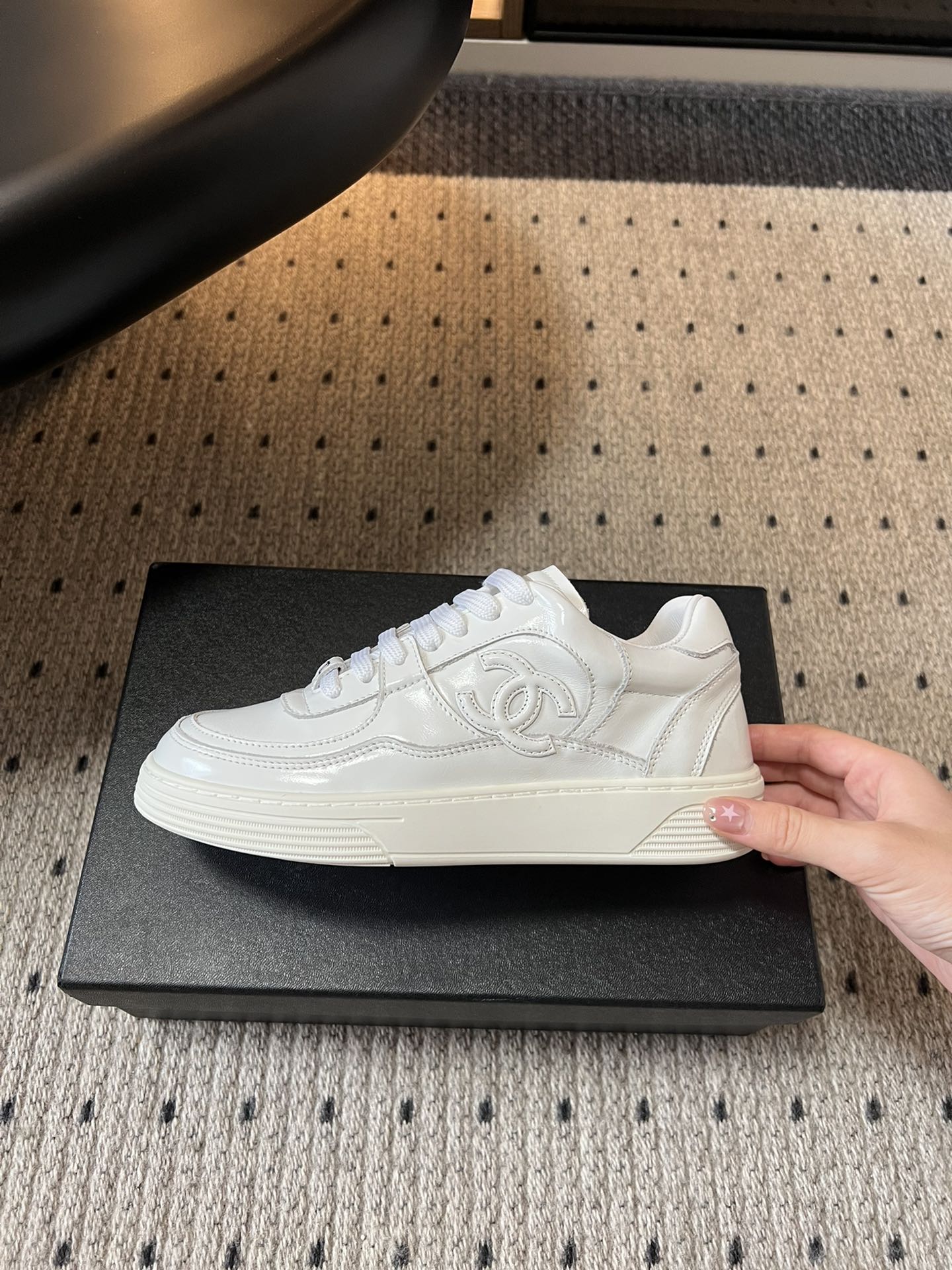 CHANEL Patent Leather Low-Top Trainers Light Beige