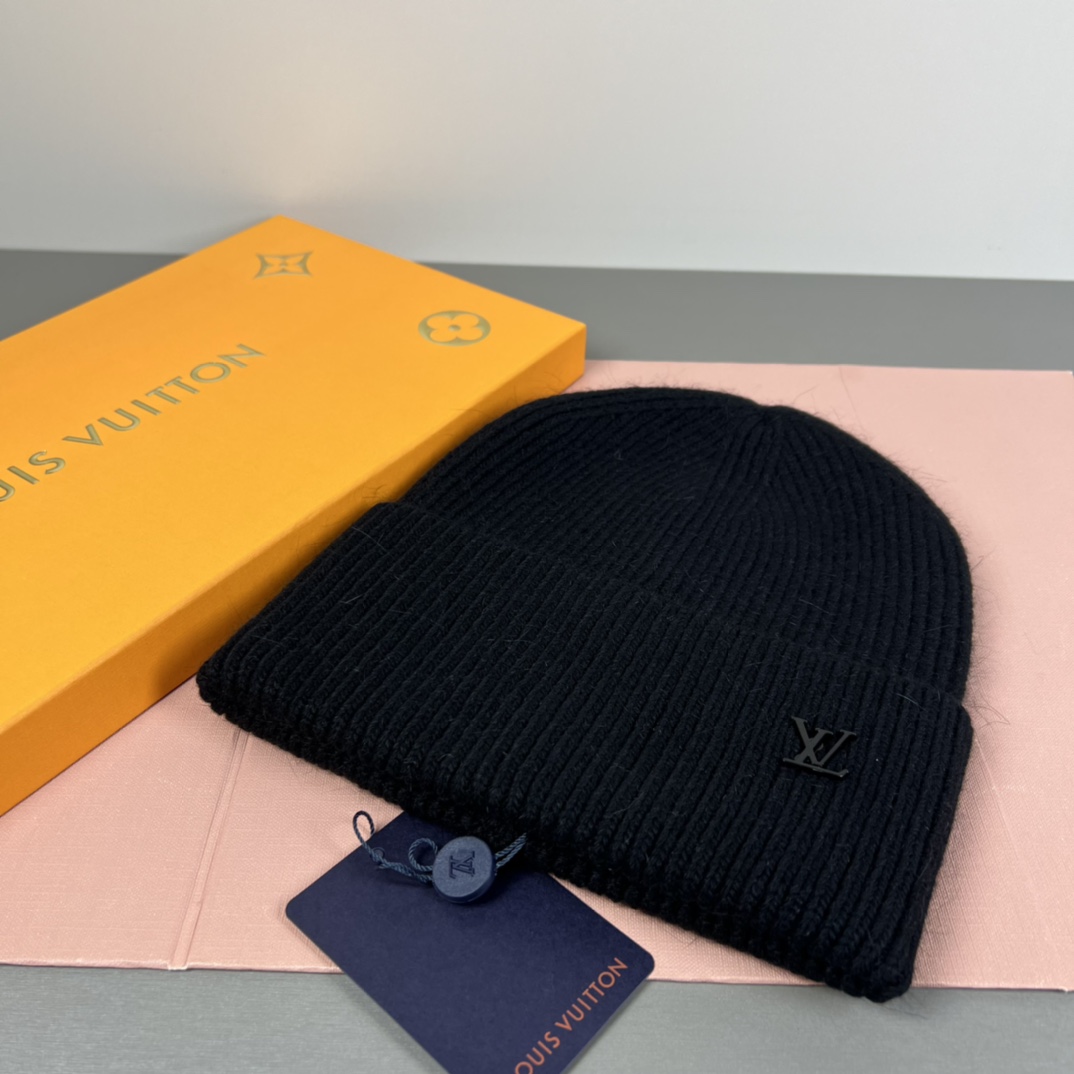 LOUIS VUITTON MP3246 LV Ahead Beanie