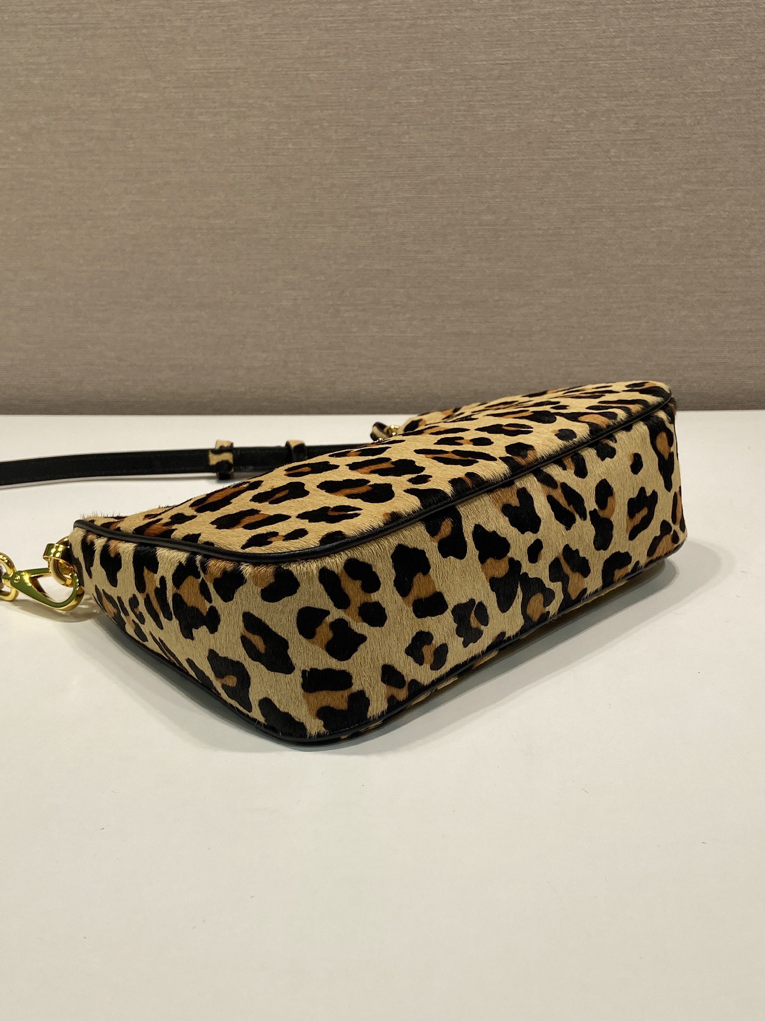 Prada Re-edition leopard Shoulder Bag in Leather