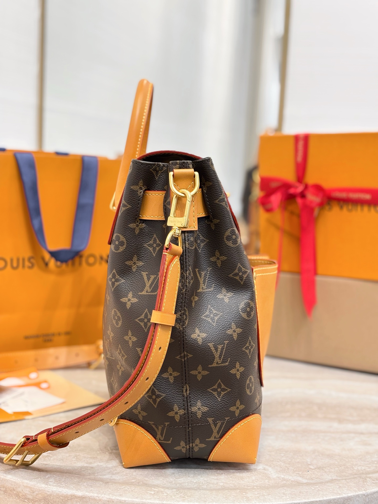 LV M25989 Steamer 30