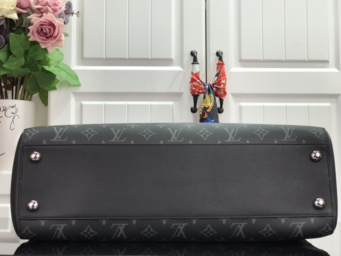 LOUIS VUITTON Grand Sac Tote Bag M44733 Monogram eclipse canvas