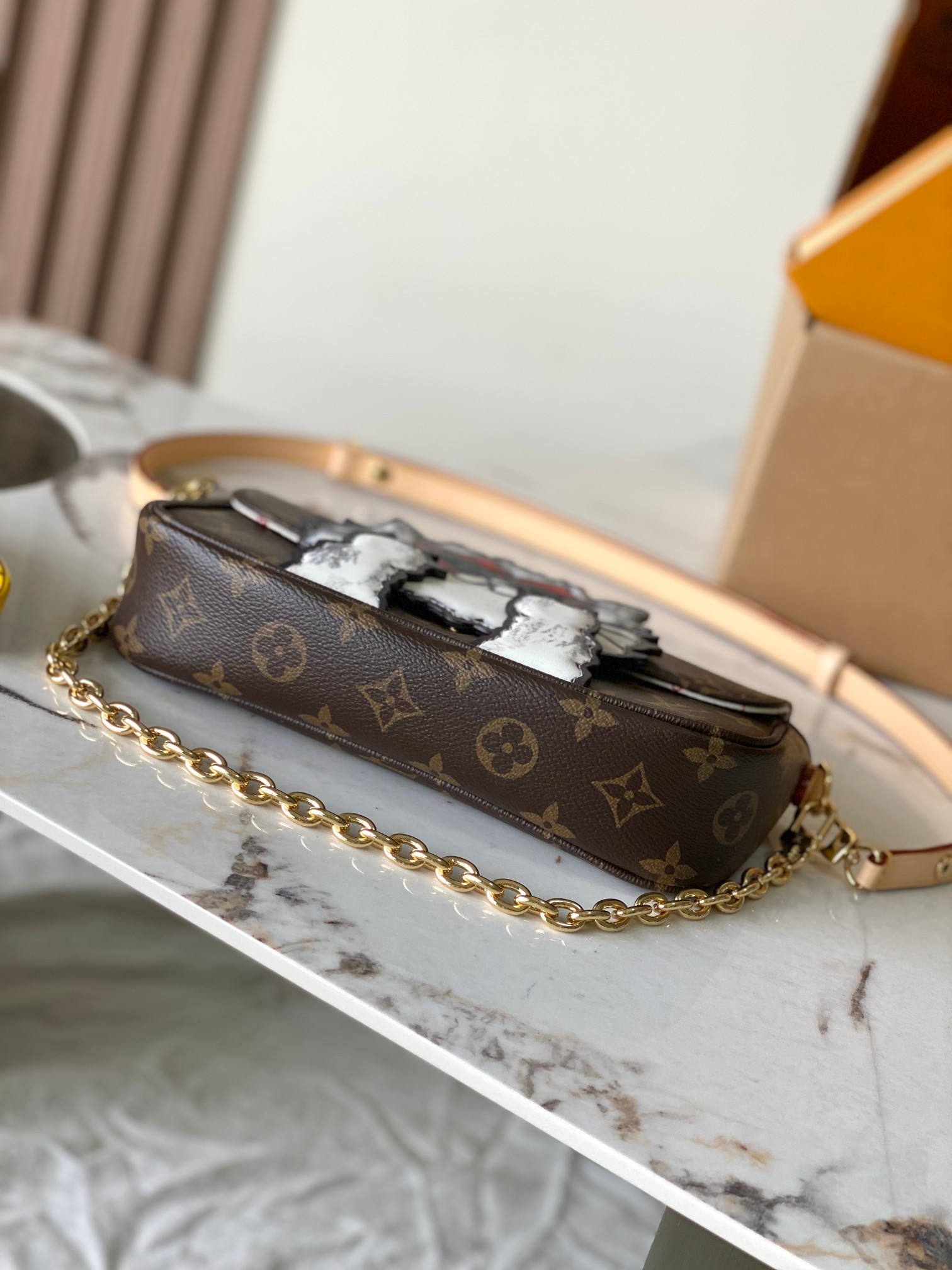 LV M15148 Wallet On Chain Ivy