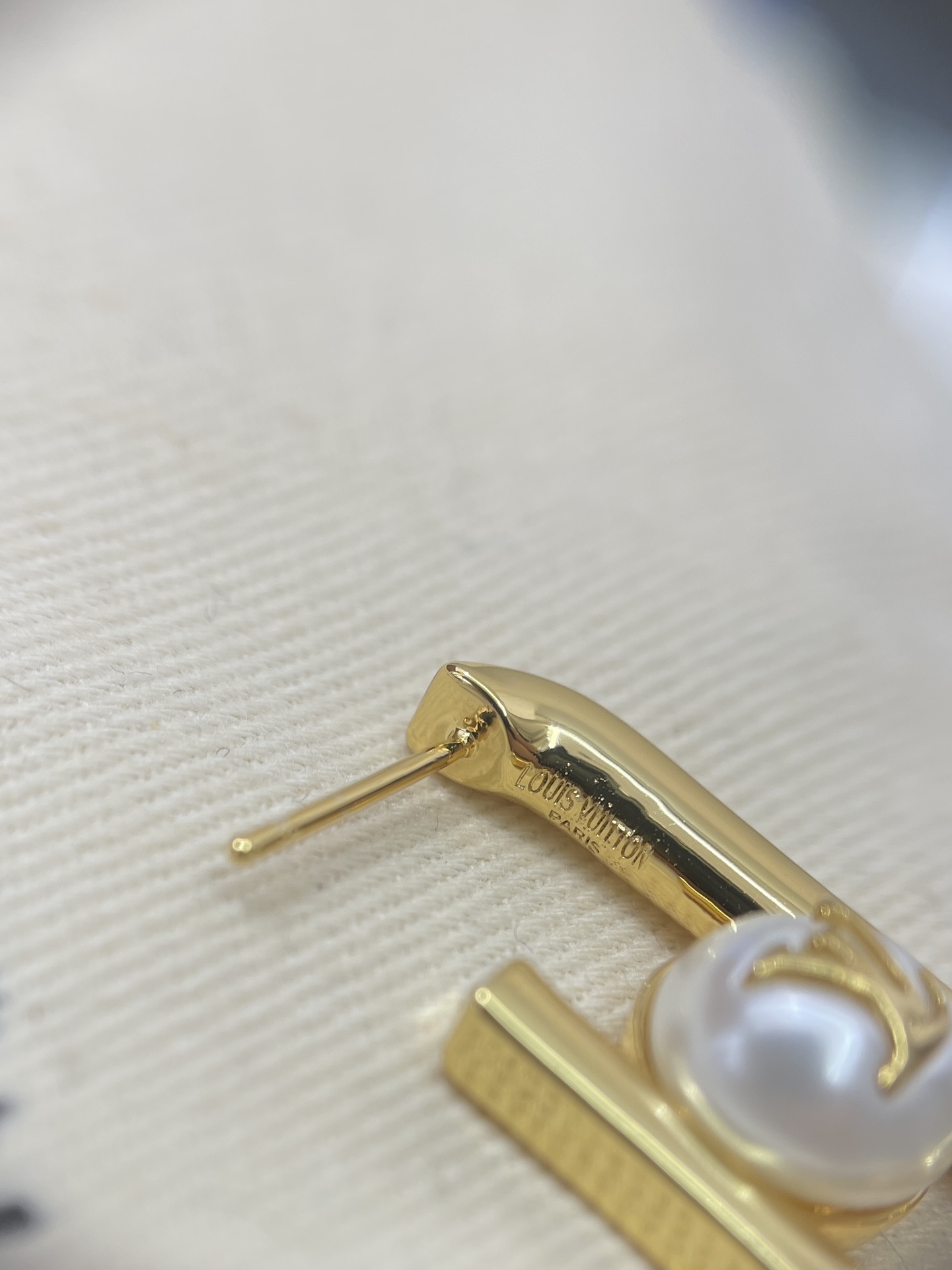 Louis Vuitton My LV Chain Pearls Earrings