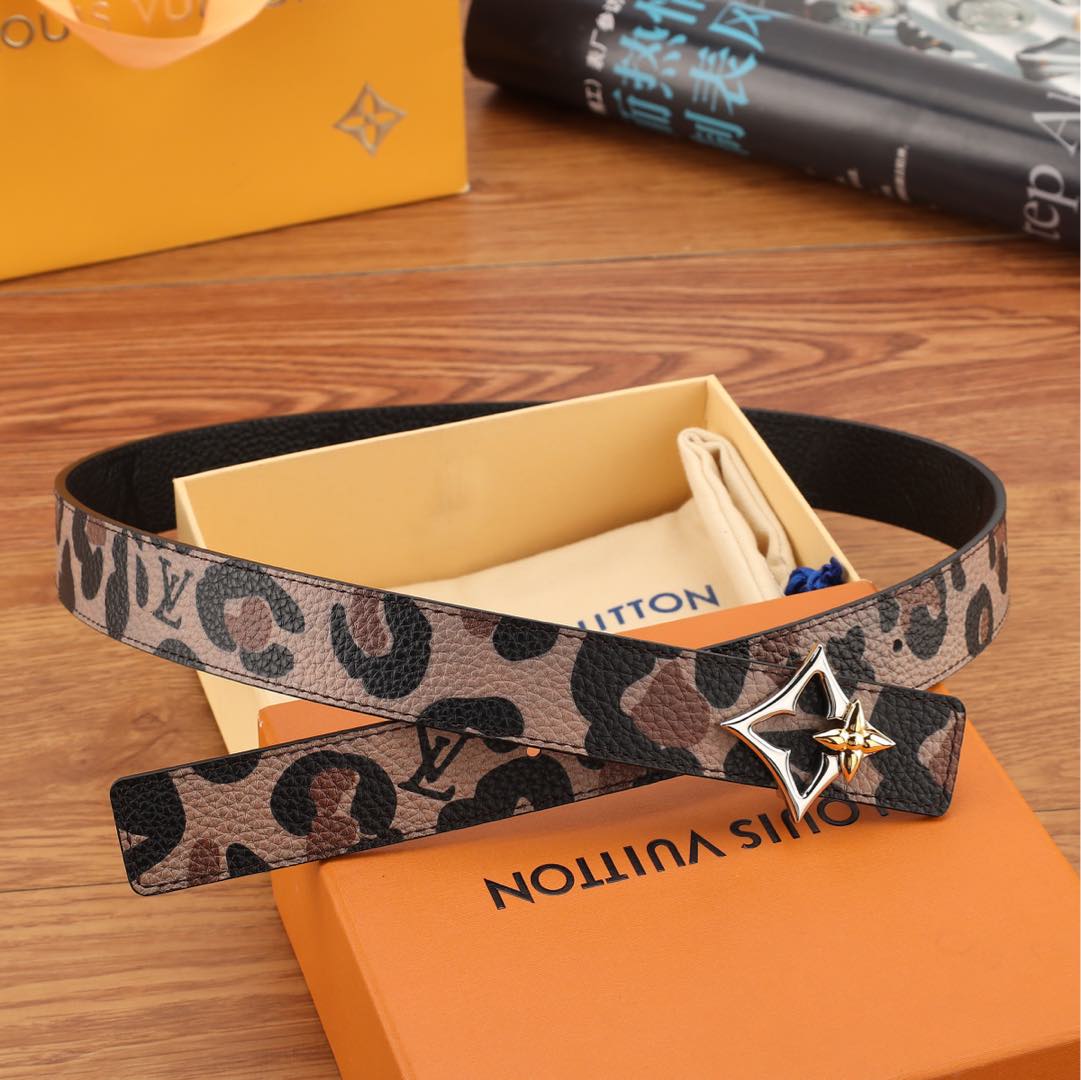 Louis Vuitton LV Iconic 30mm Reversible Leopard Print elt