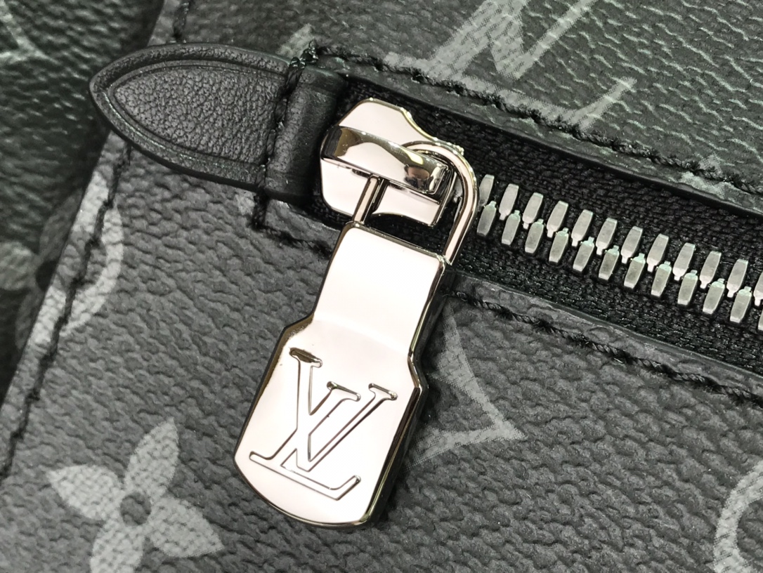 LOUIS VUITTON Grand Sac Tote Bag M44733 Monogram eclipse canvas