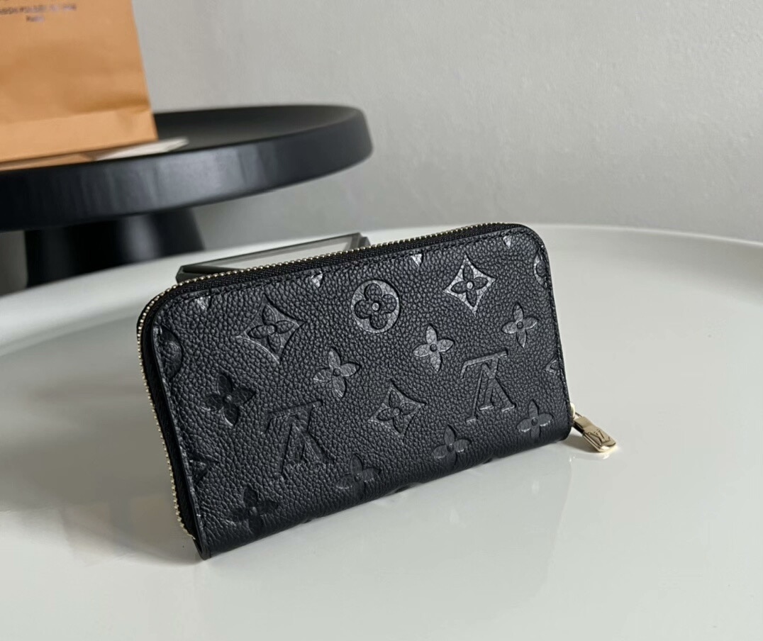 LV M12425 Margot Wallet