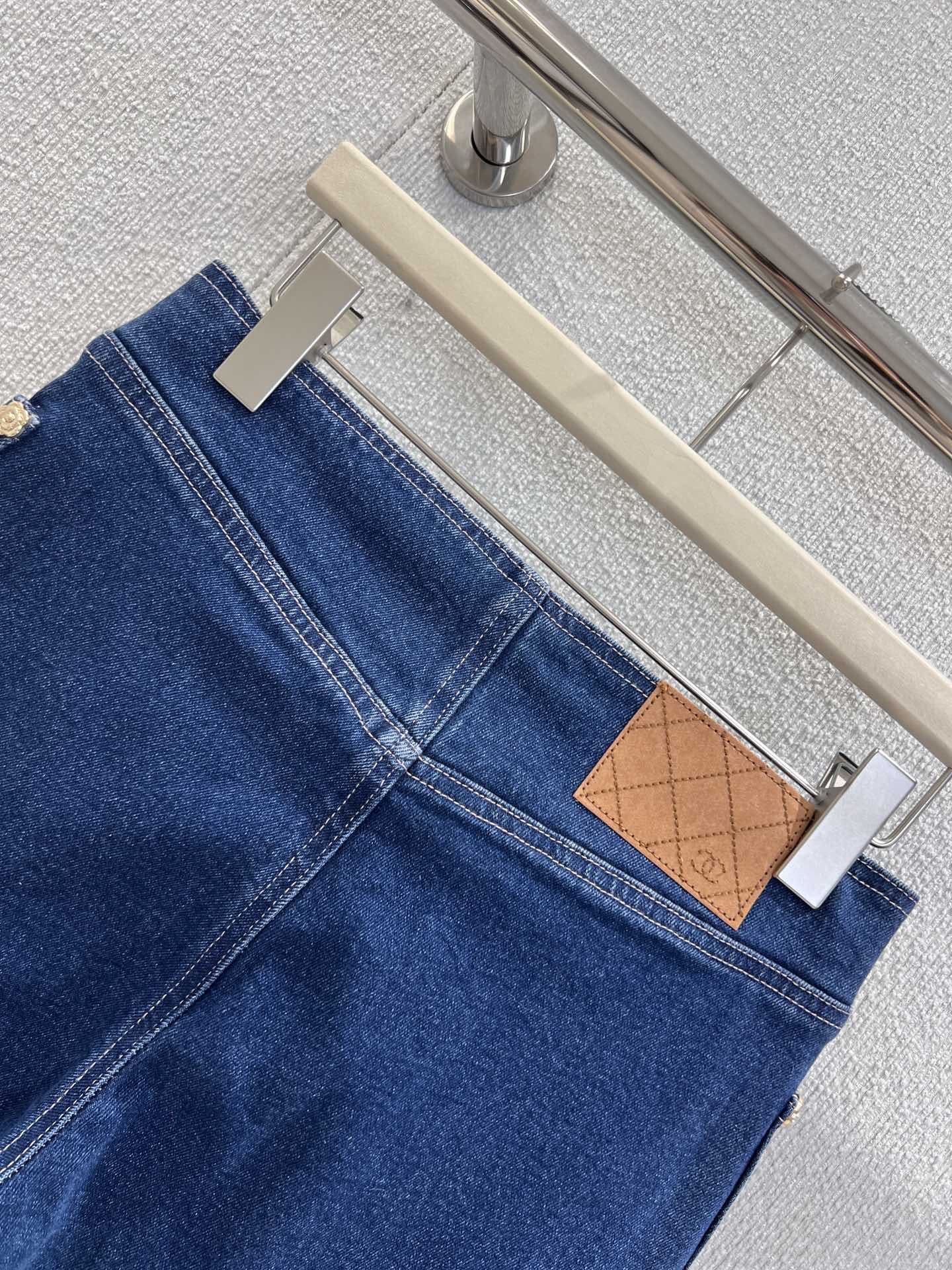 CHANEL Straight-Leg Jeans with Double Pockets