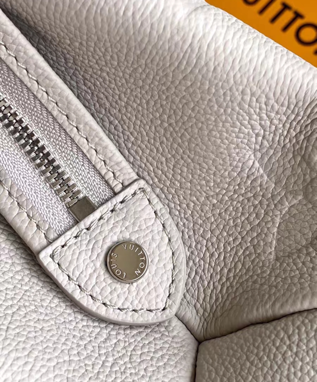 LOUIS VUITTON M13803 Petit Palais